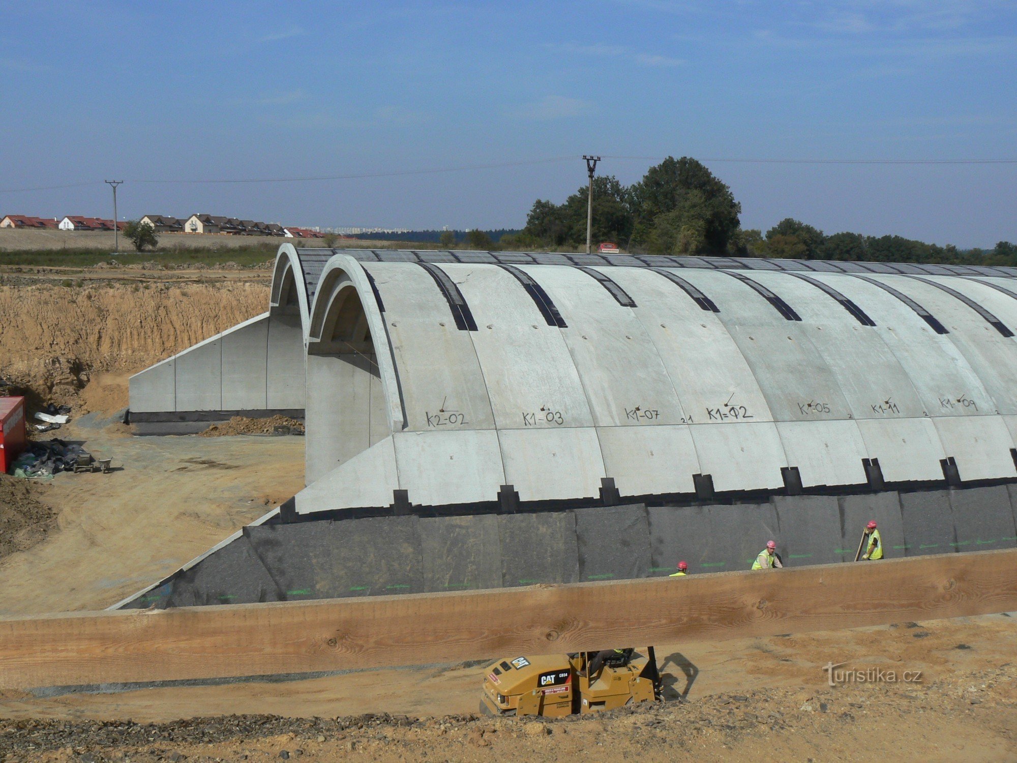 Construcción de la carretera de circunvalación de Praga cerca de Osnice