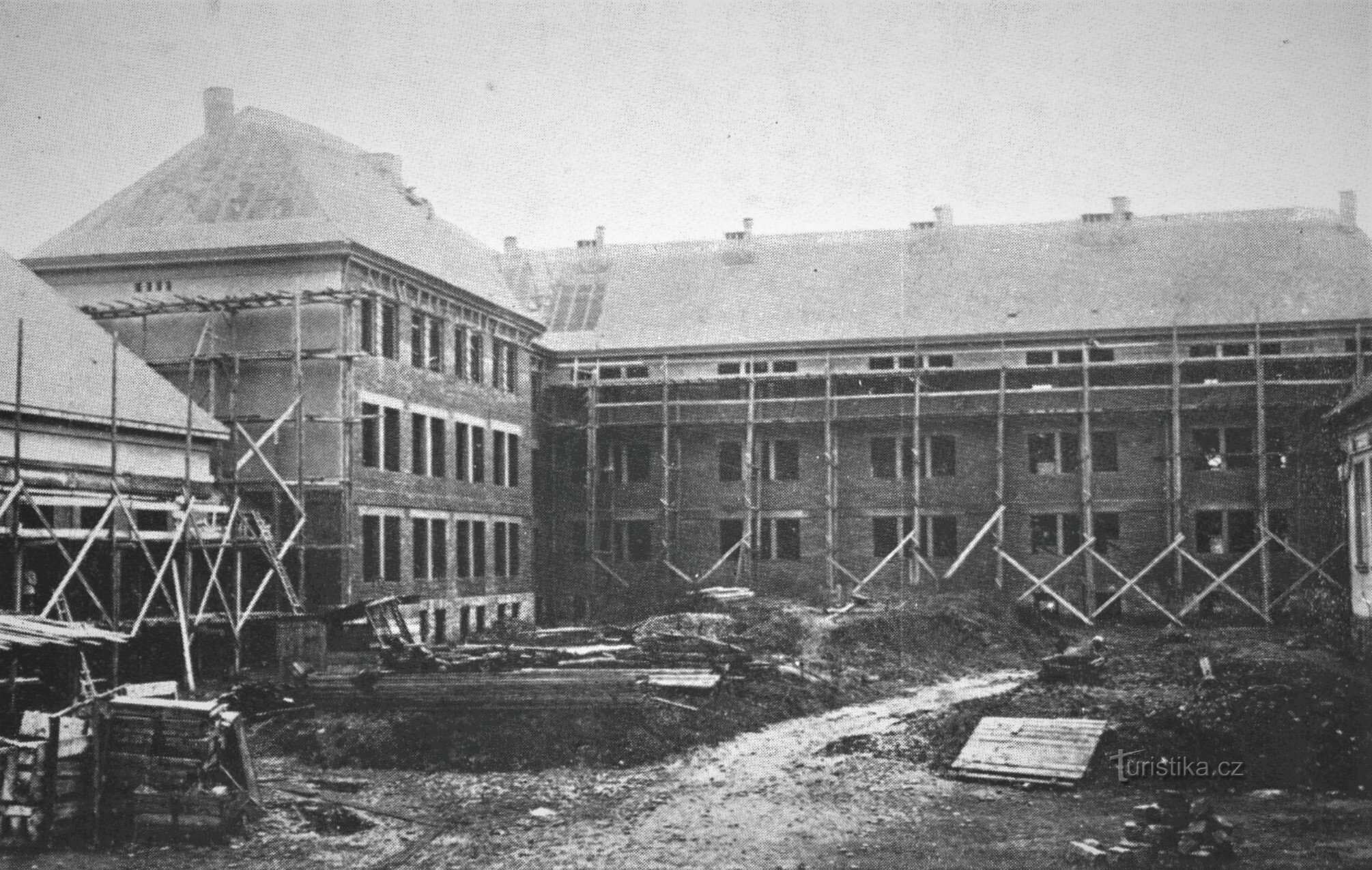 Construction of the Trutnov real estate (1927)