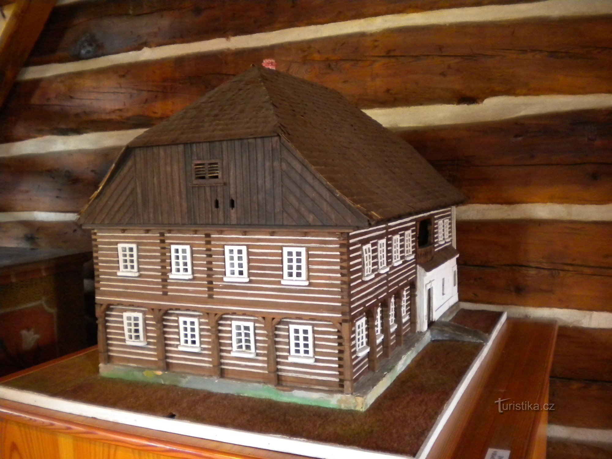 The model on display inside the Více rychta.