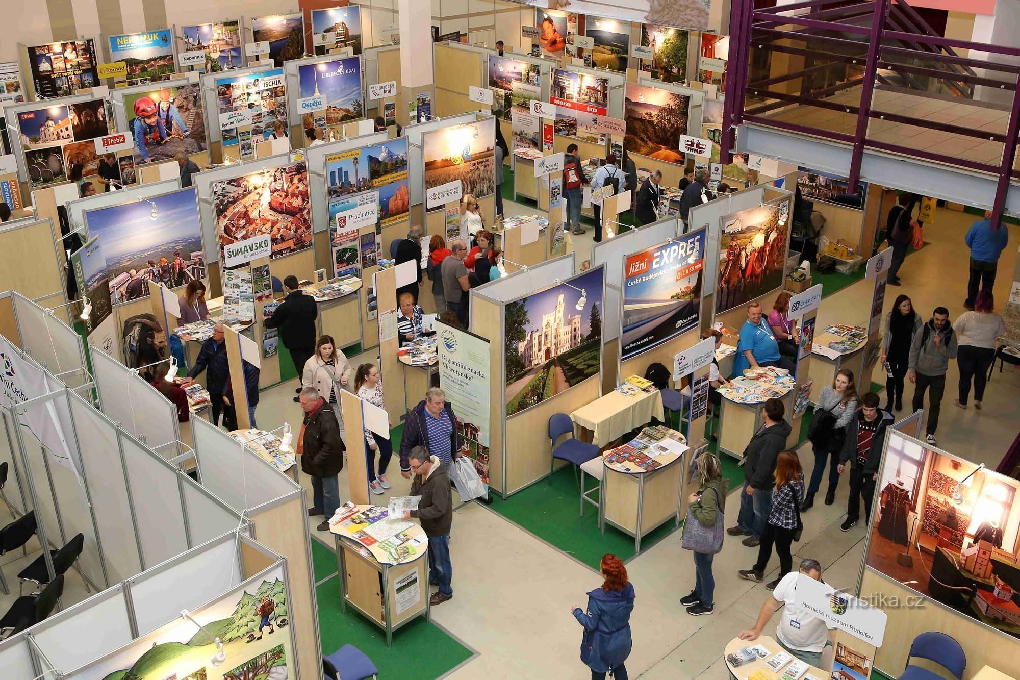 O centro de exposições vai acolher o segundo ano de uma conferência profissional dedicada ao turismo