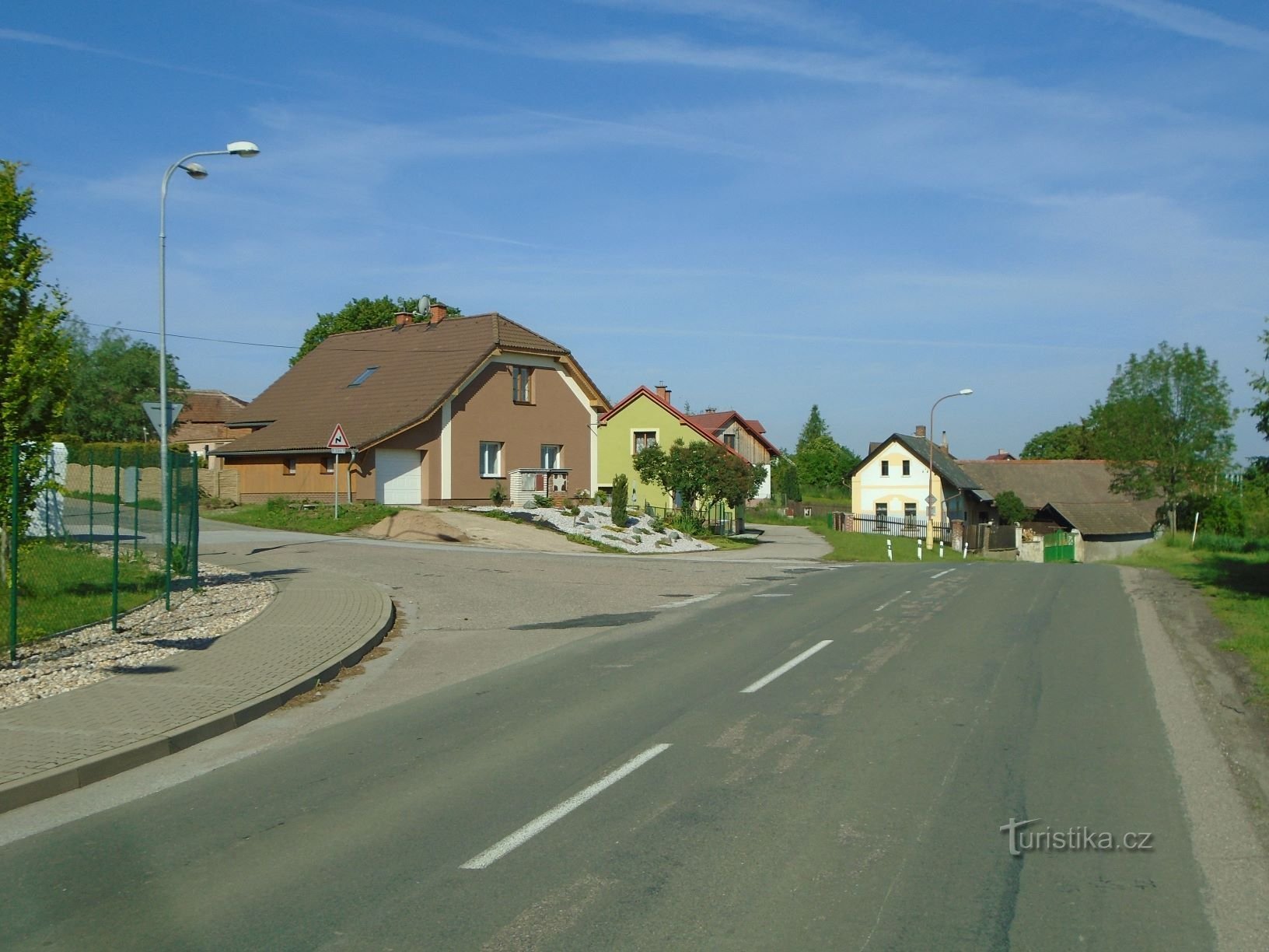 Salida de la carretera de Čistevsi (Máslojedy, 24.5.2019/XNUMX/XNUMX)