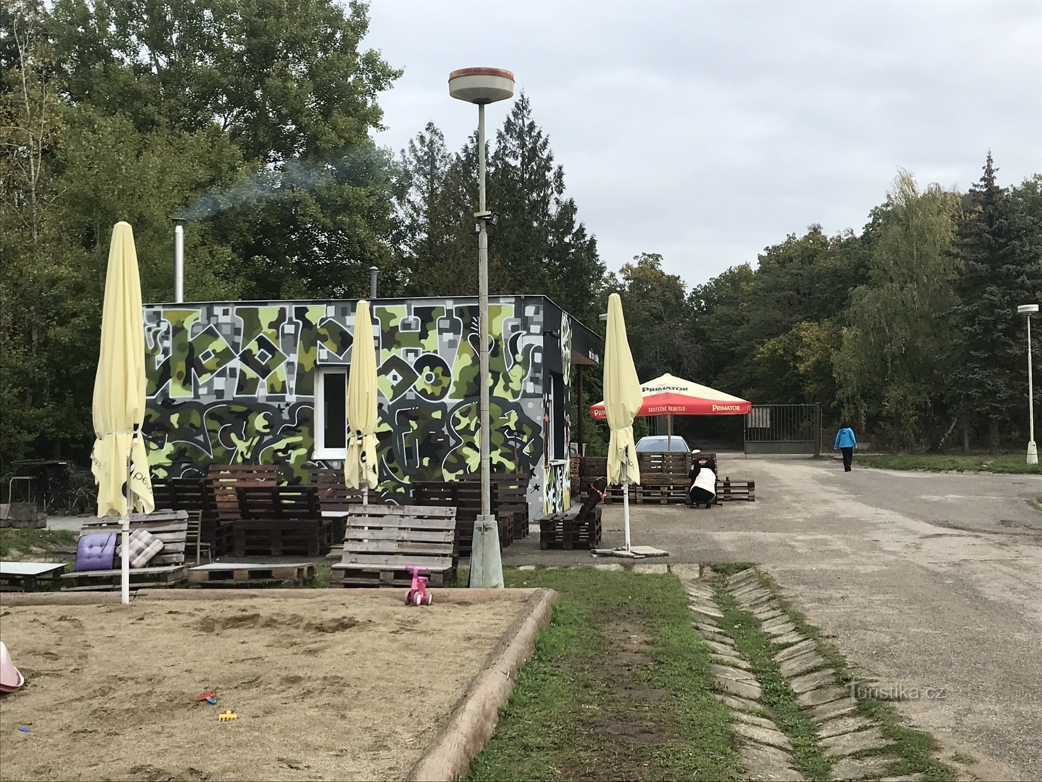 VZA BUNKR - complexe de divertissement public Horákov