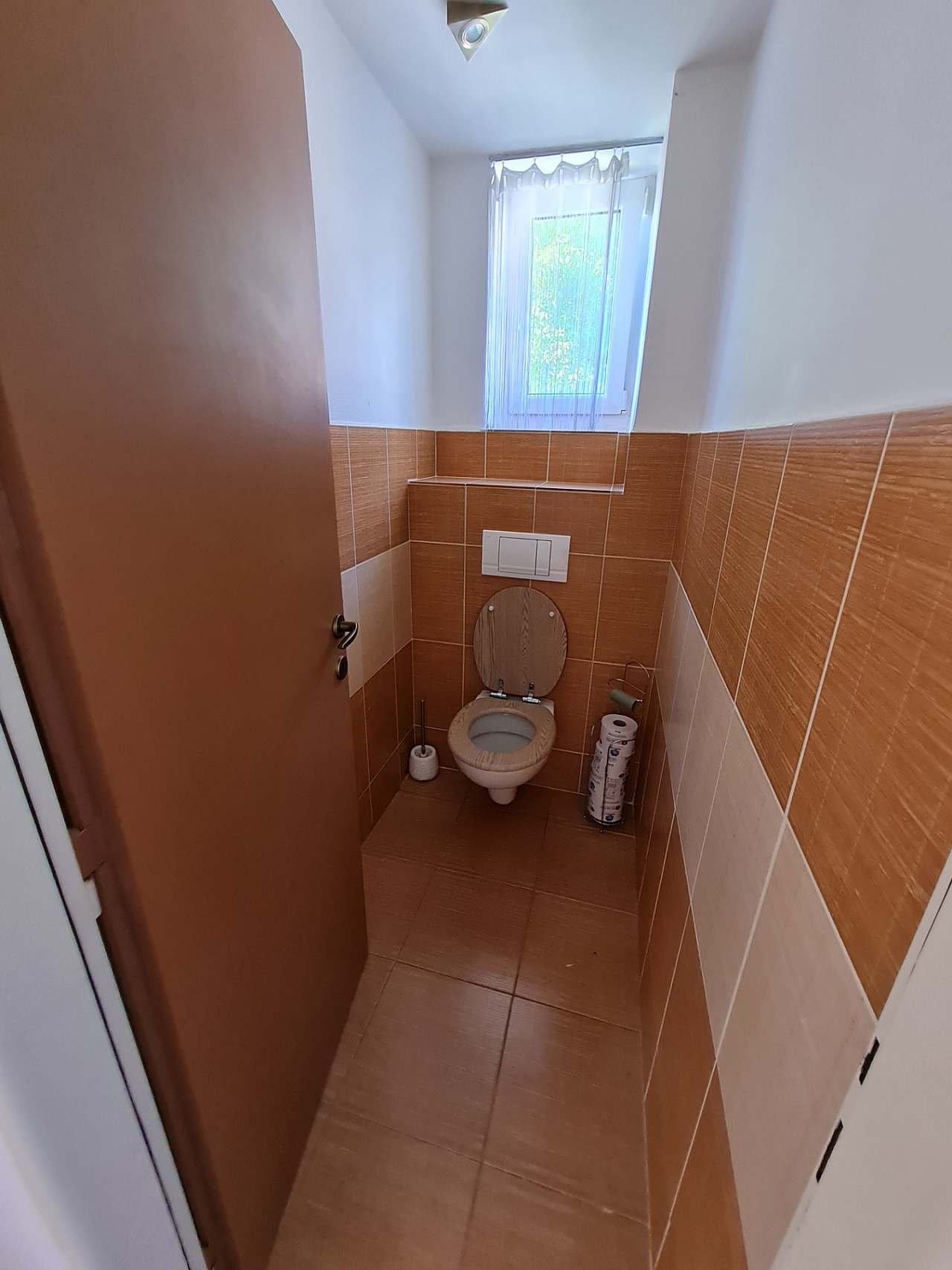 WC untere Wohnung