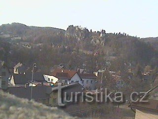 Malá Skála-webcam (afbeelding gebruikt van de webcam van de operator: http://www.ms-free.net/)