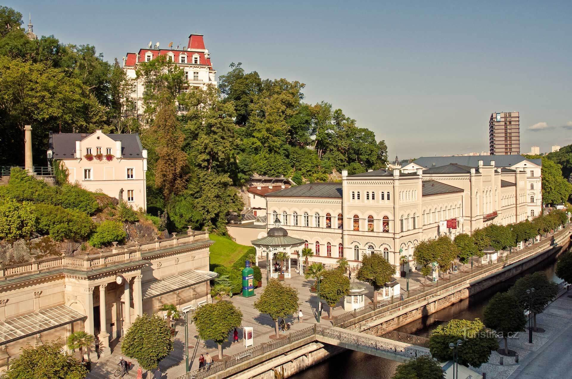 Wellnessverblijf in Karlovy Vary: van welke behandelingen kunt u genieten?