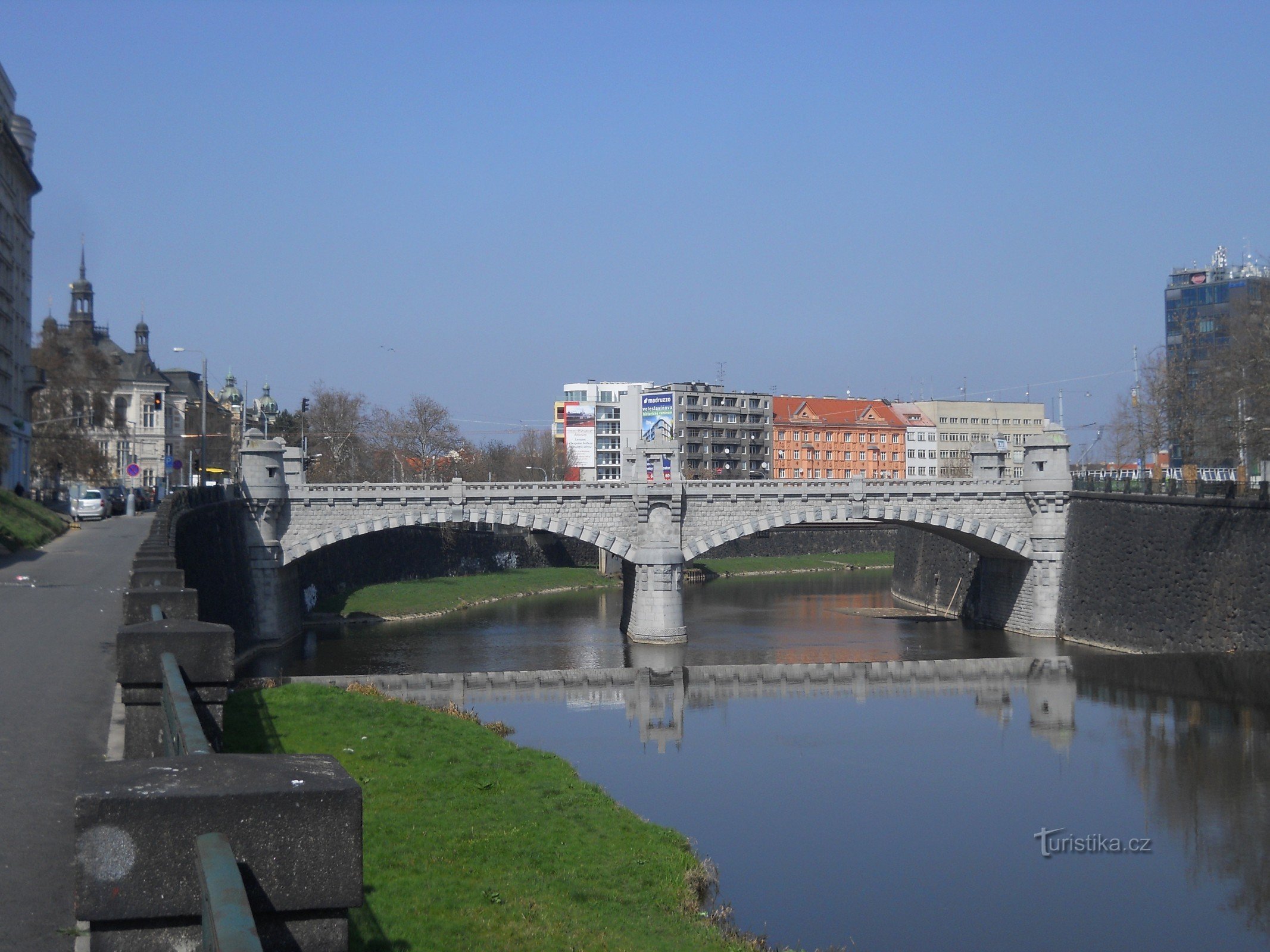 Le pont de Wilson est sur Radbuza, il vient d'être réparé et nous avons fait le tour jusqu'au confluent