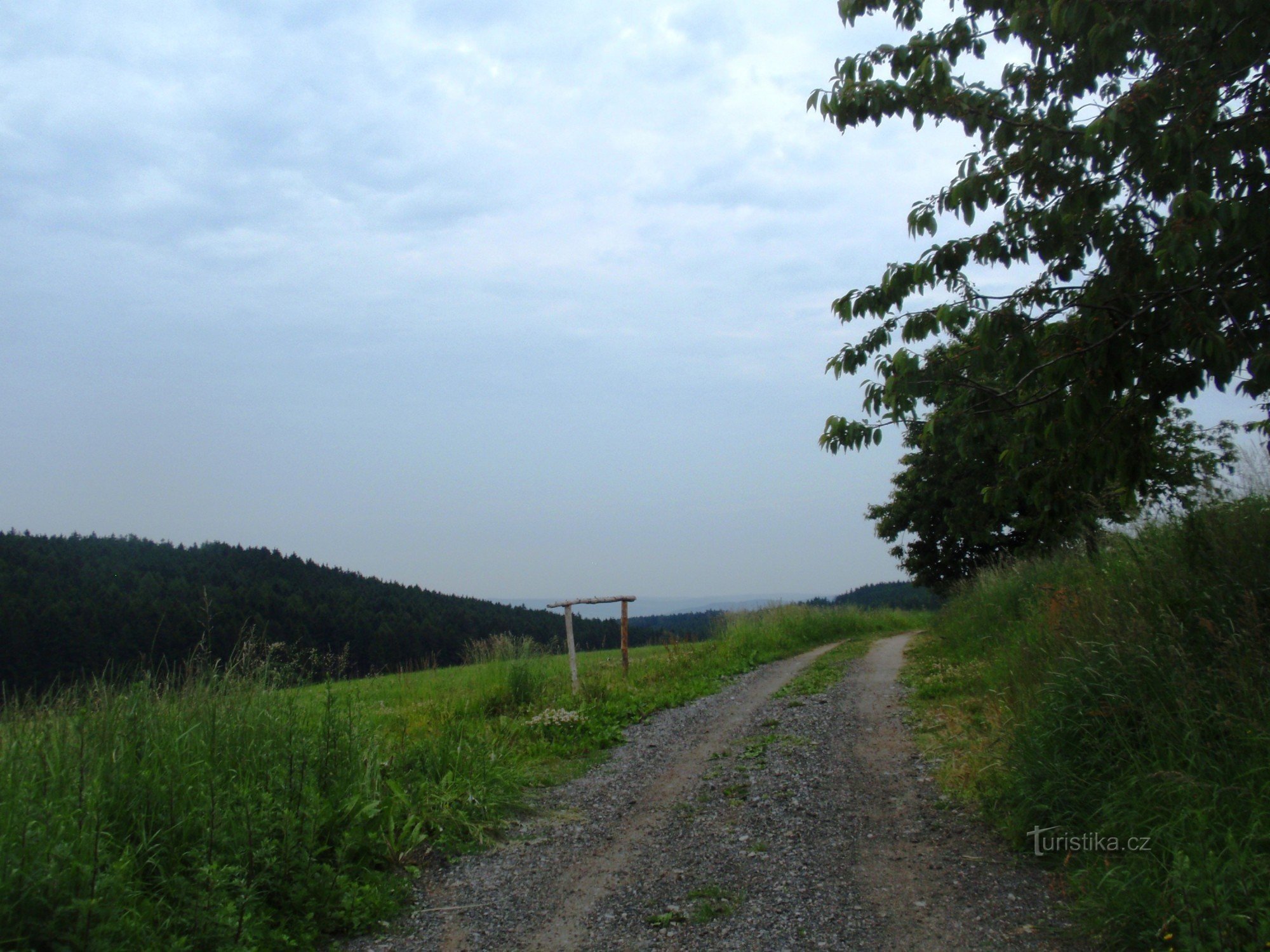 Fra Bedřichov via Rašov og Lomnice til Tišnov