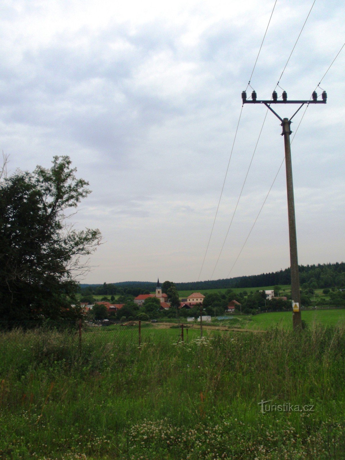 Fra Bedřichov via Rašov og Lomnice til Tišnov