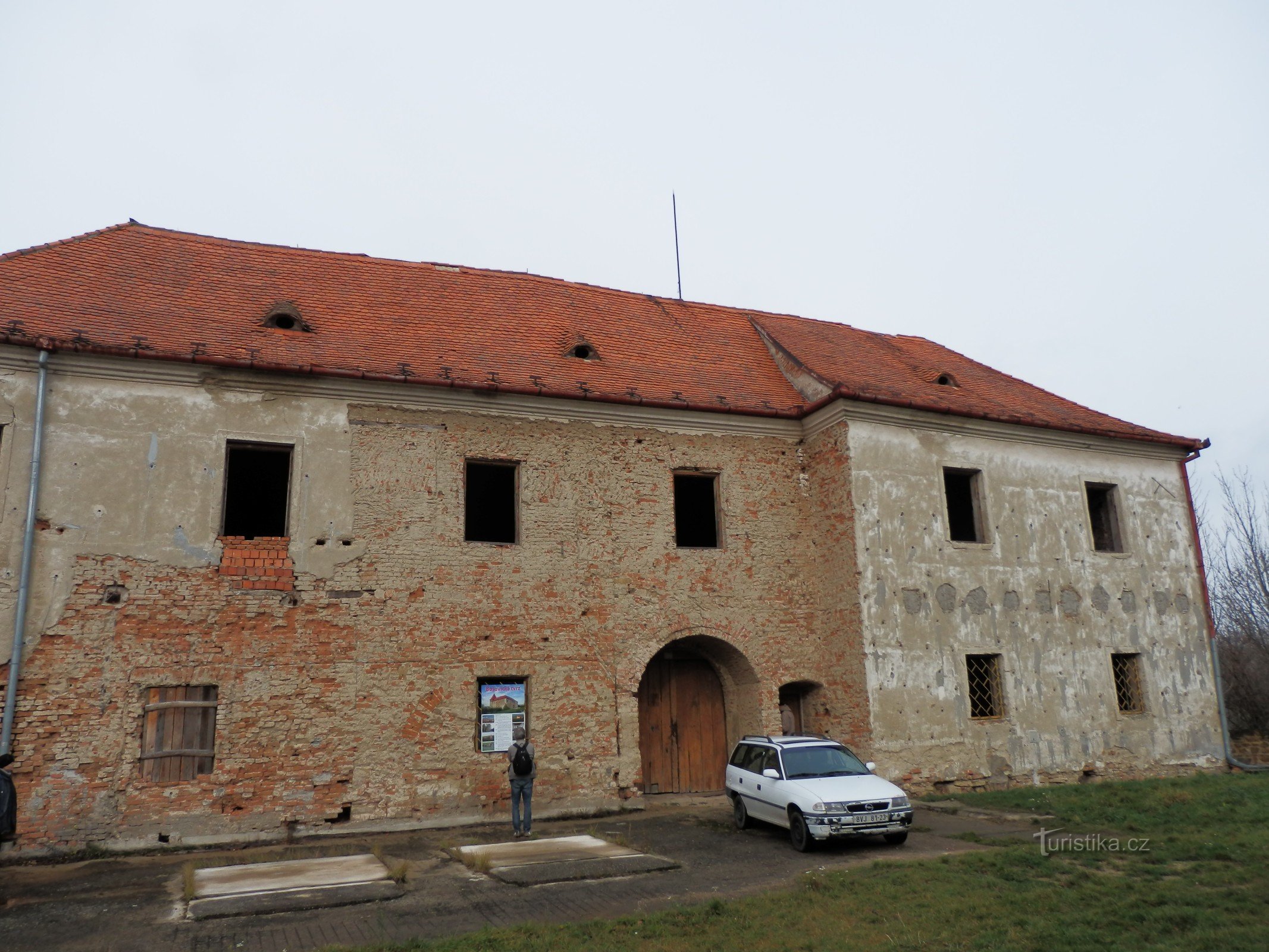 Bošovicétől Svatán és Lovčičkyn keresztül Otnice, Újezd ​​és Sokolnice felé