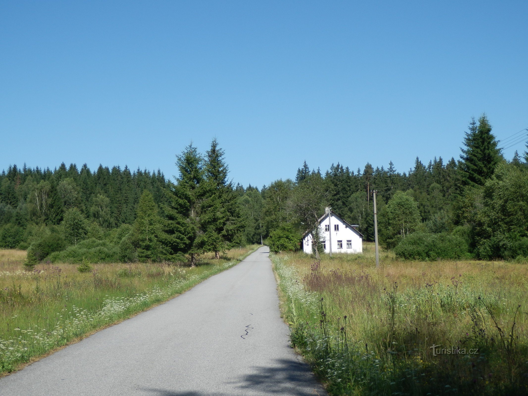 From the Black Cross to the Stožecka Chapel and to Volar