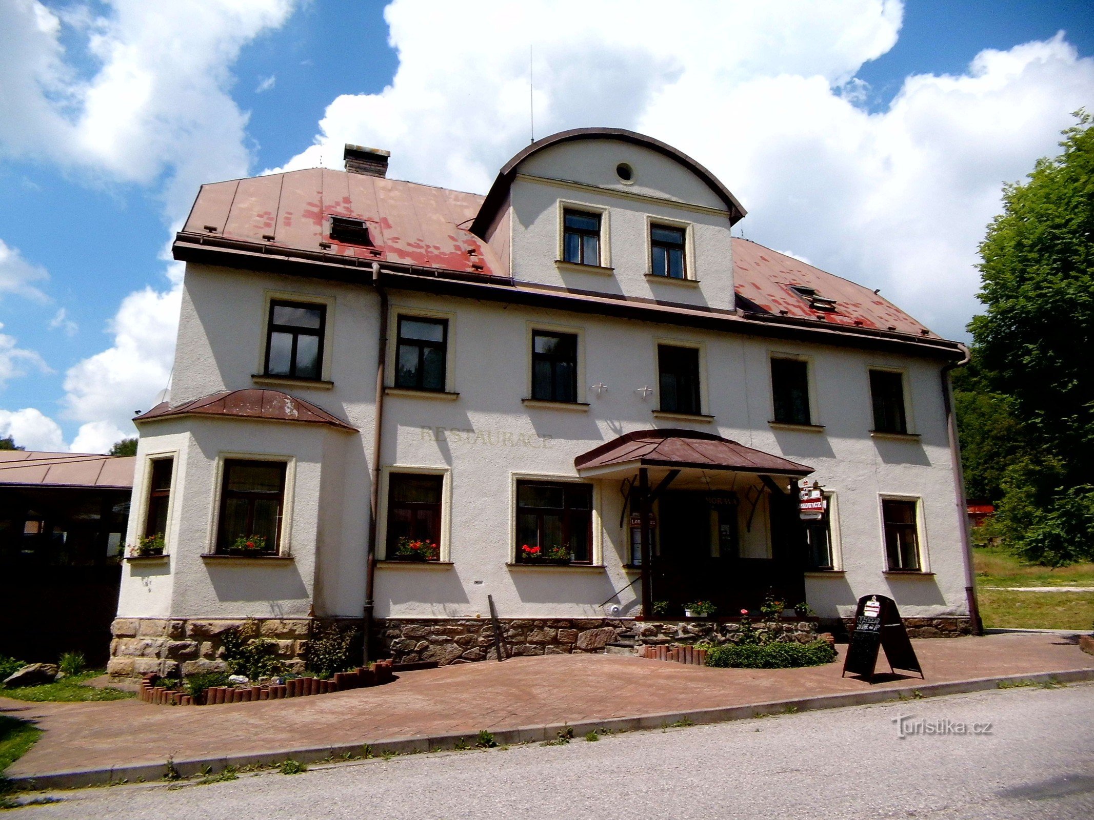 De Dolní Dvor à Hříběcí bouda et retour