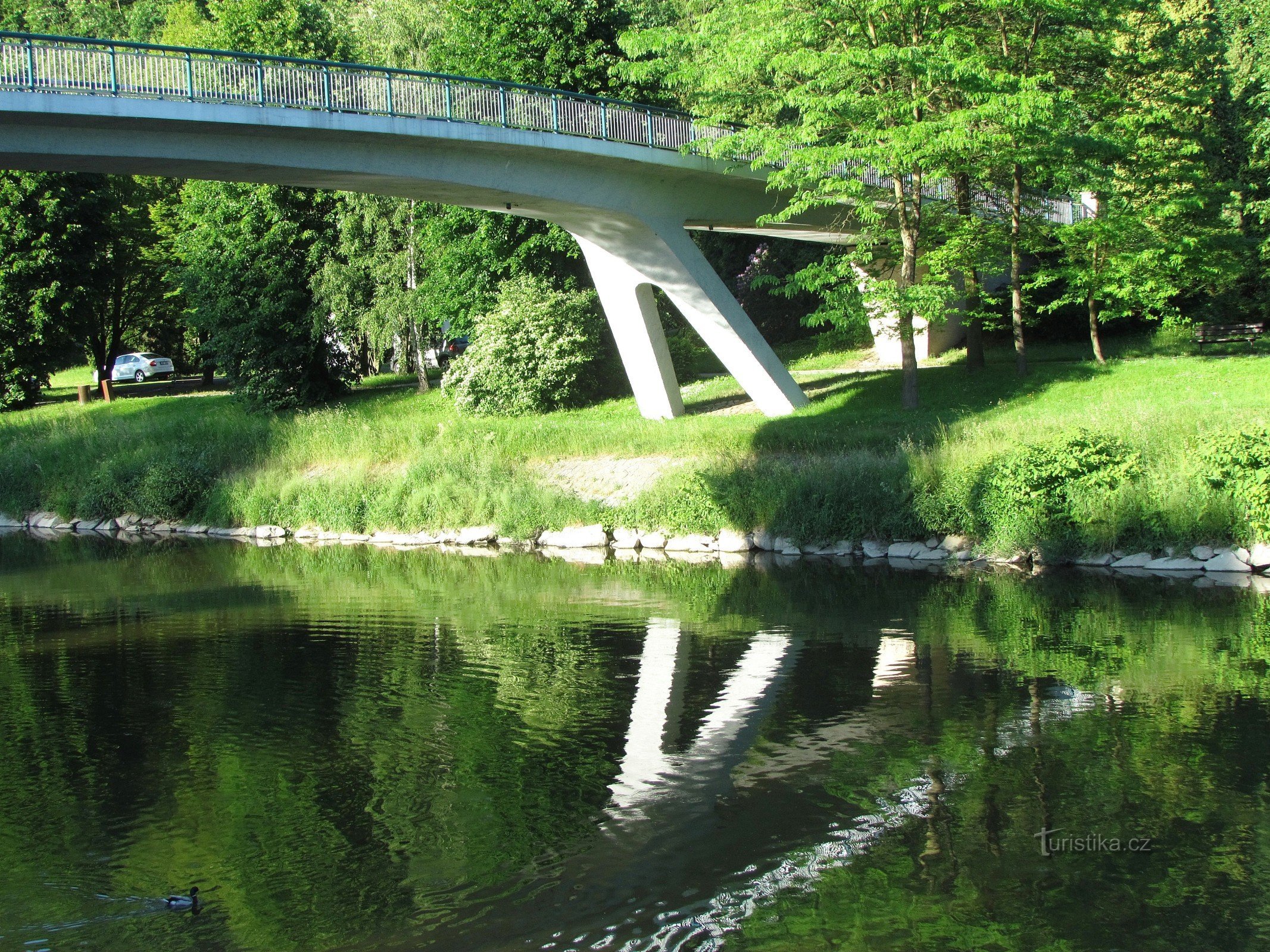 Από το Drahotuší μέσω Maleník στο σπα Teplice nad Bečvou