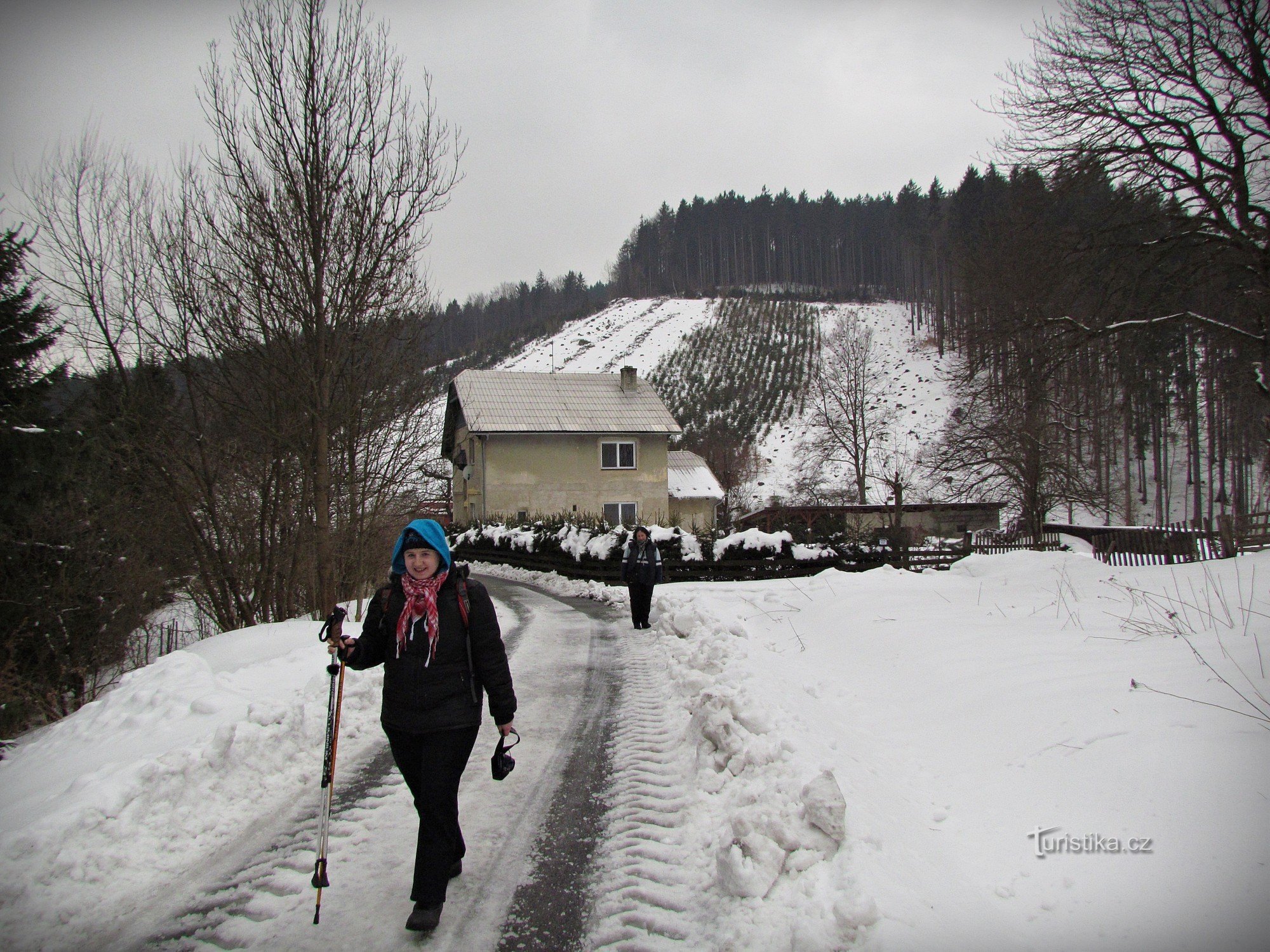 Von Držková durch das Dřevnice-Tal bis zum Reiterhof mit Pferden