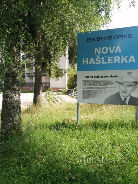 Z Janova do Janova přes tři rozhledny, Křížovou cestu a modlitebnu