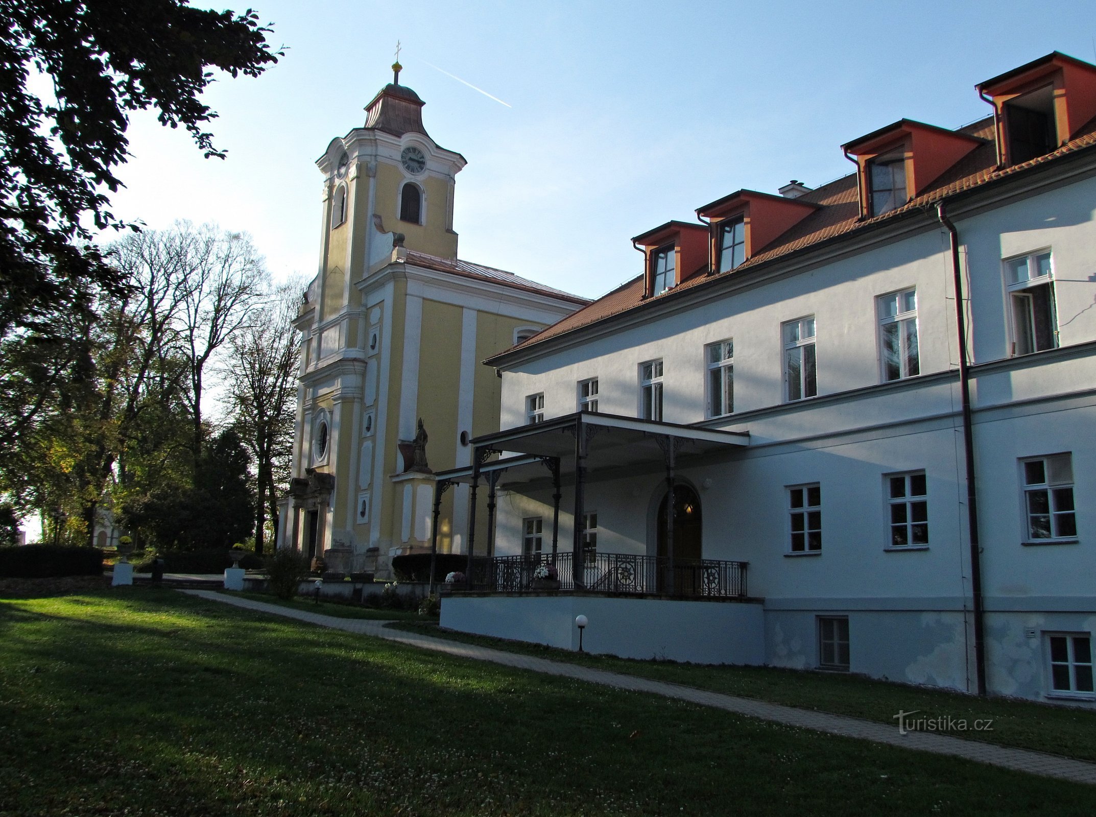 Från Komárov till attraktionerna i Pohořice, de nära Zlín