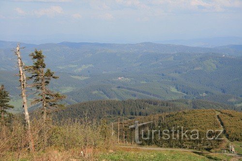 Von Lysá hora Richtung Visalaje Bílý kříž.