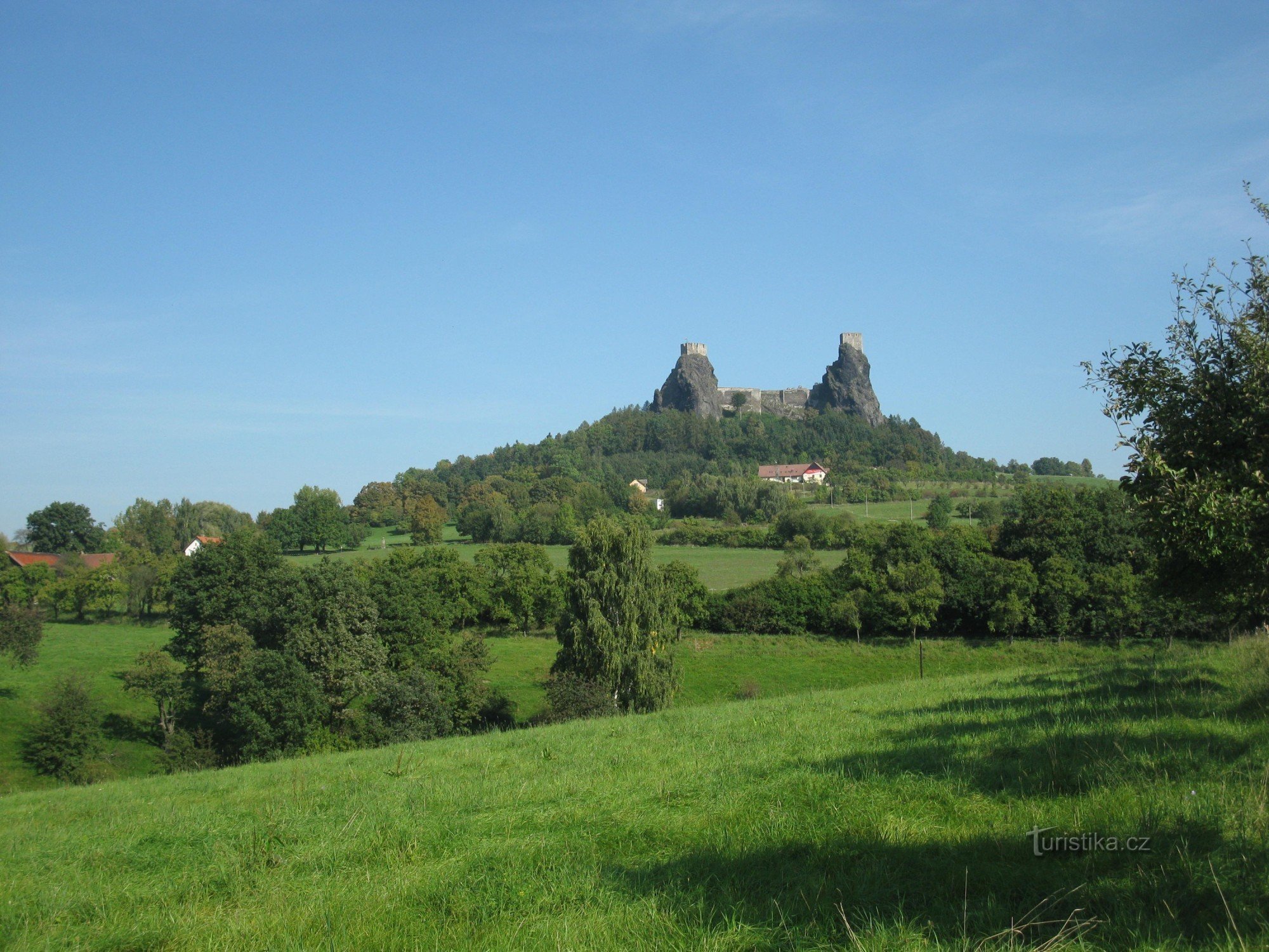 Von Mladějov nach Trosky, Vidlák und Věžák