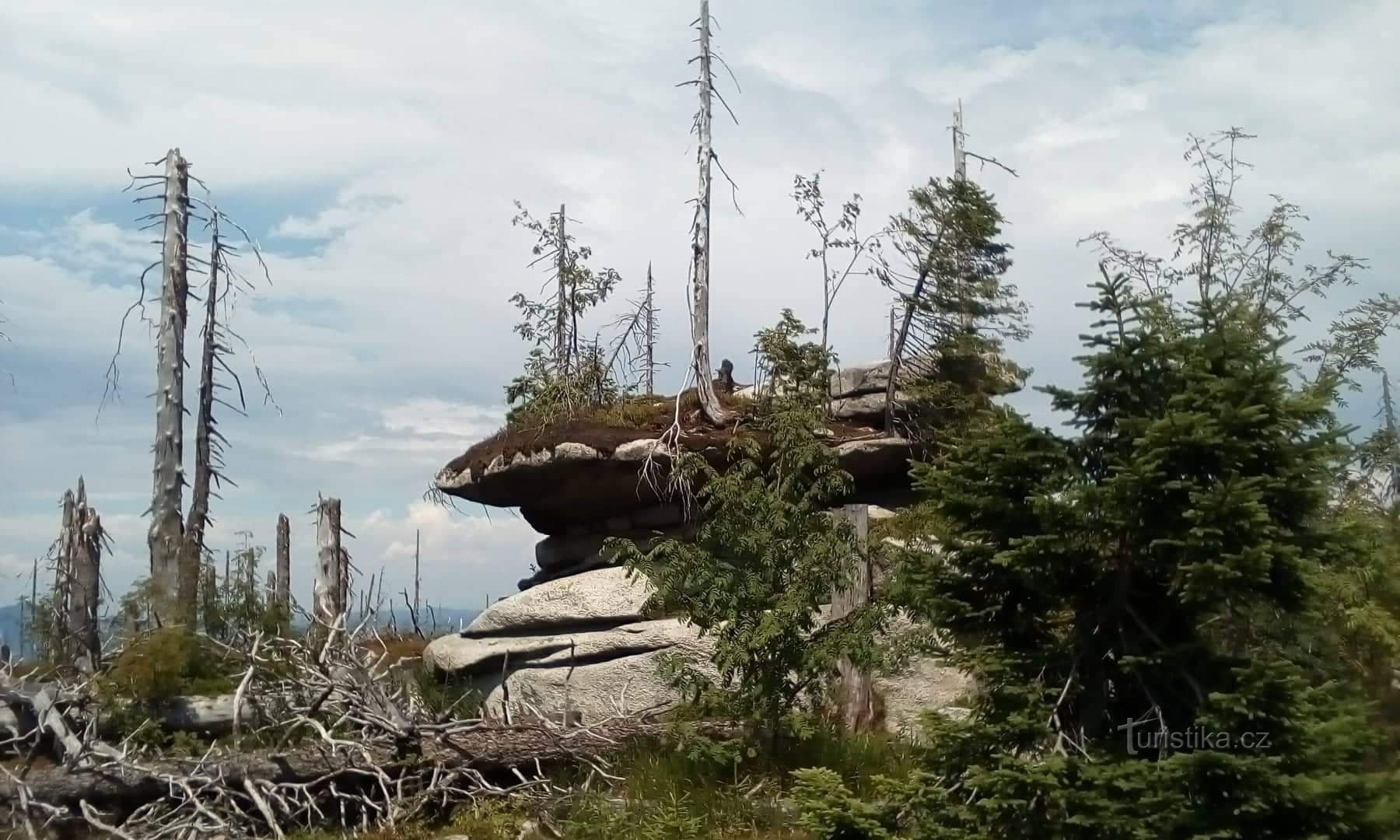 De Nové Údolí através dos picos de Šumava