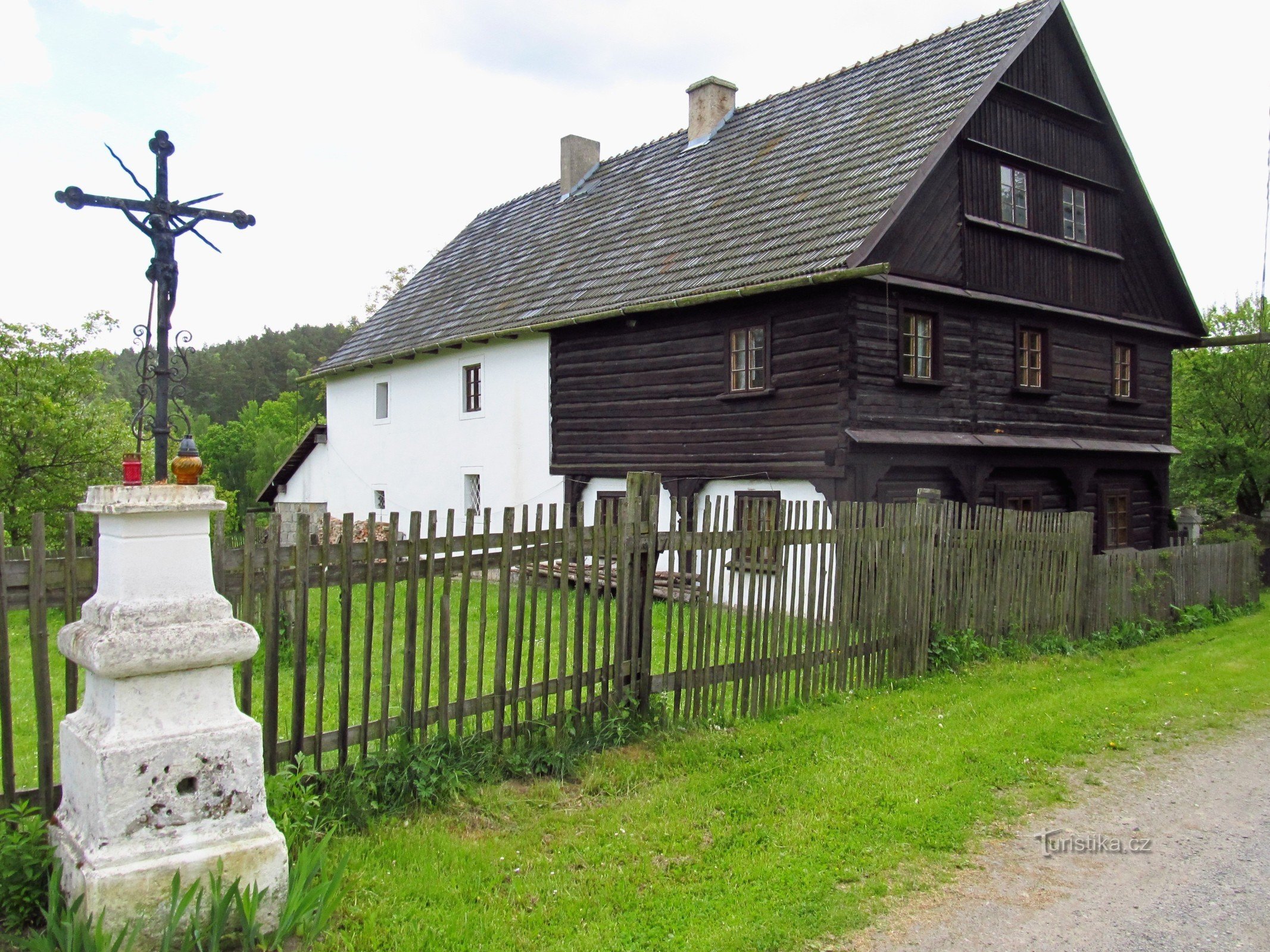 Van Ostrá via Helfenburg naar Kalvária