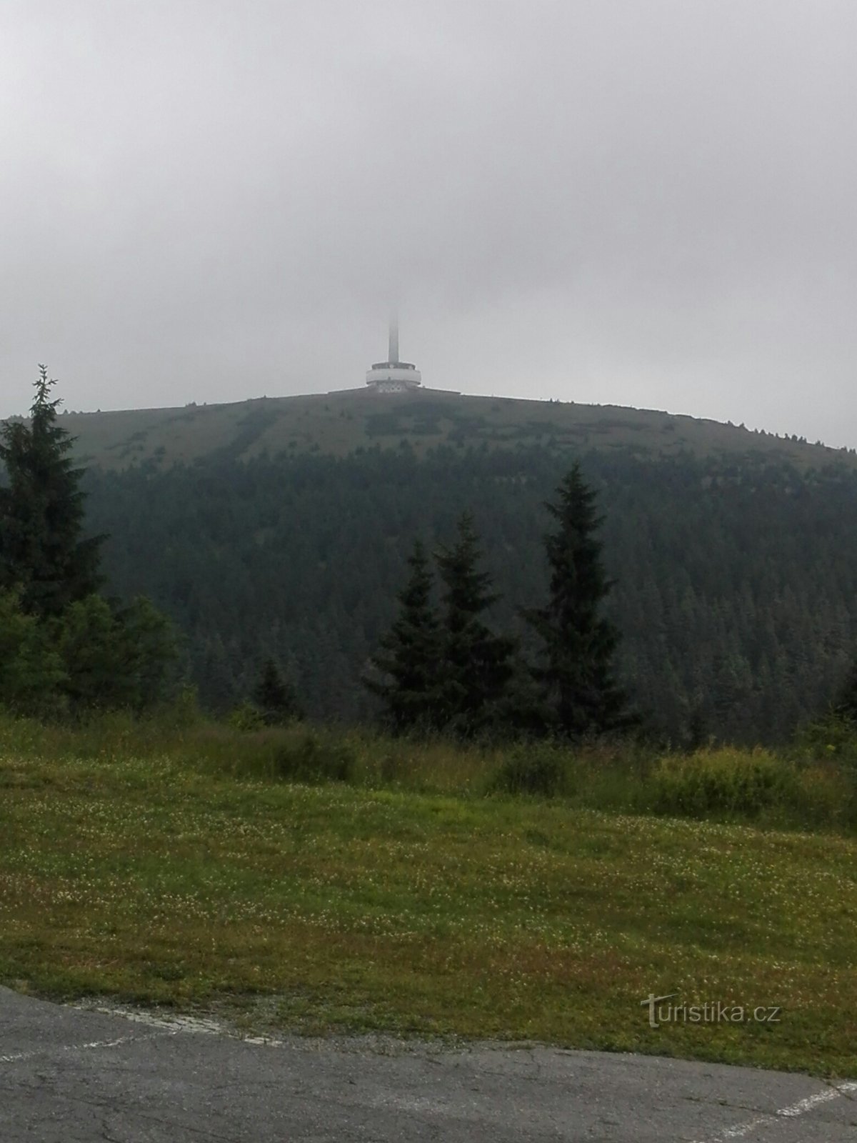 Ovčárnától Pradědon és Divoký důlon keresztül Koutů nad Desnouba