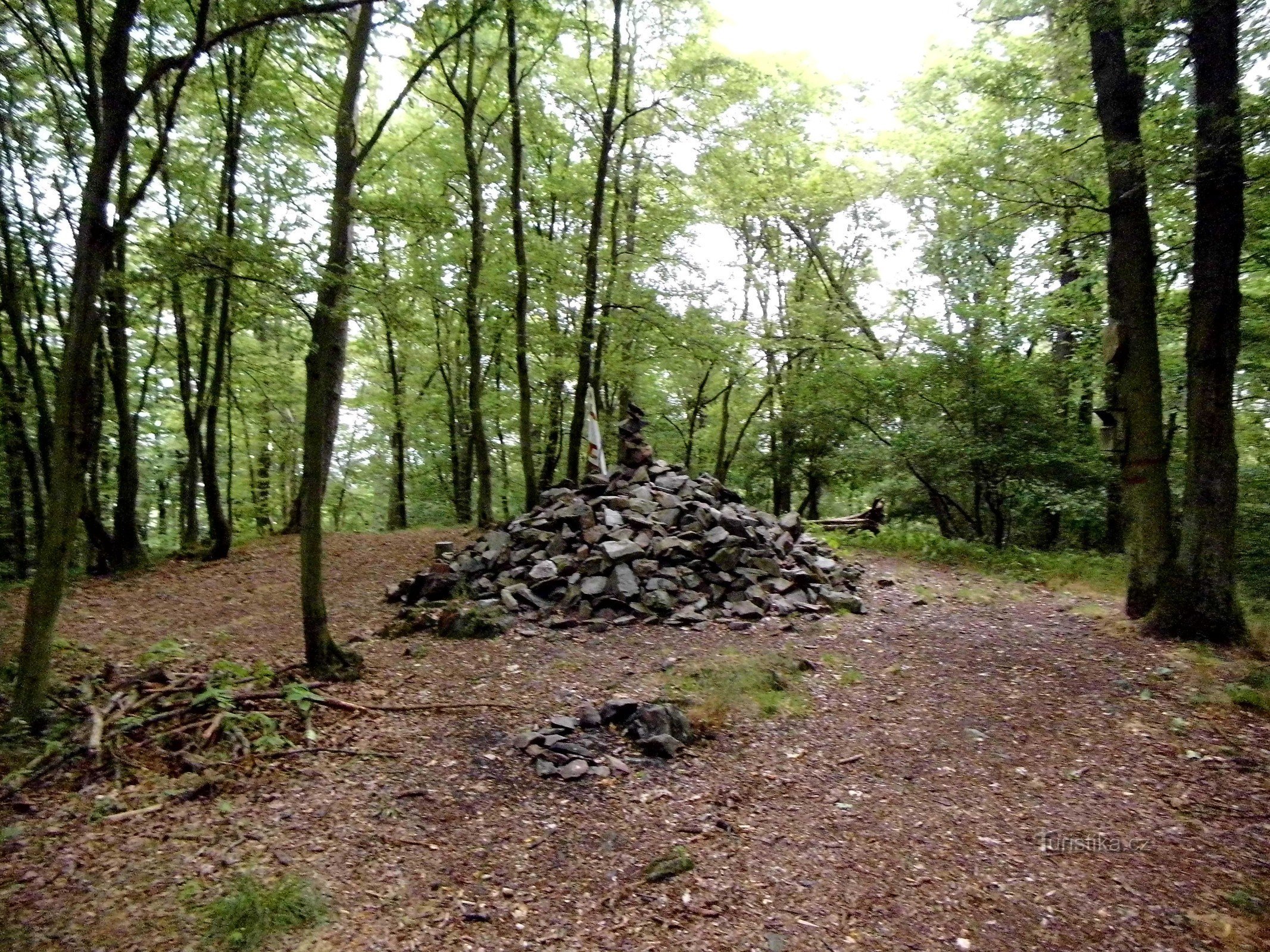 PIKOVICE から MEDNIK へ、そして戻る