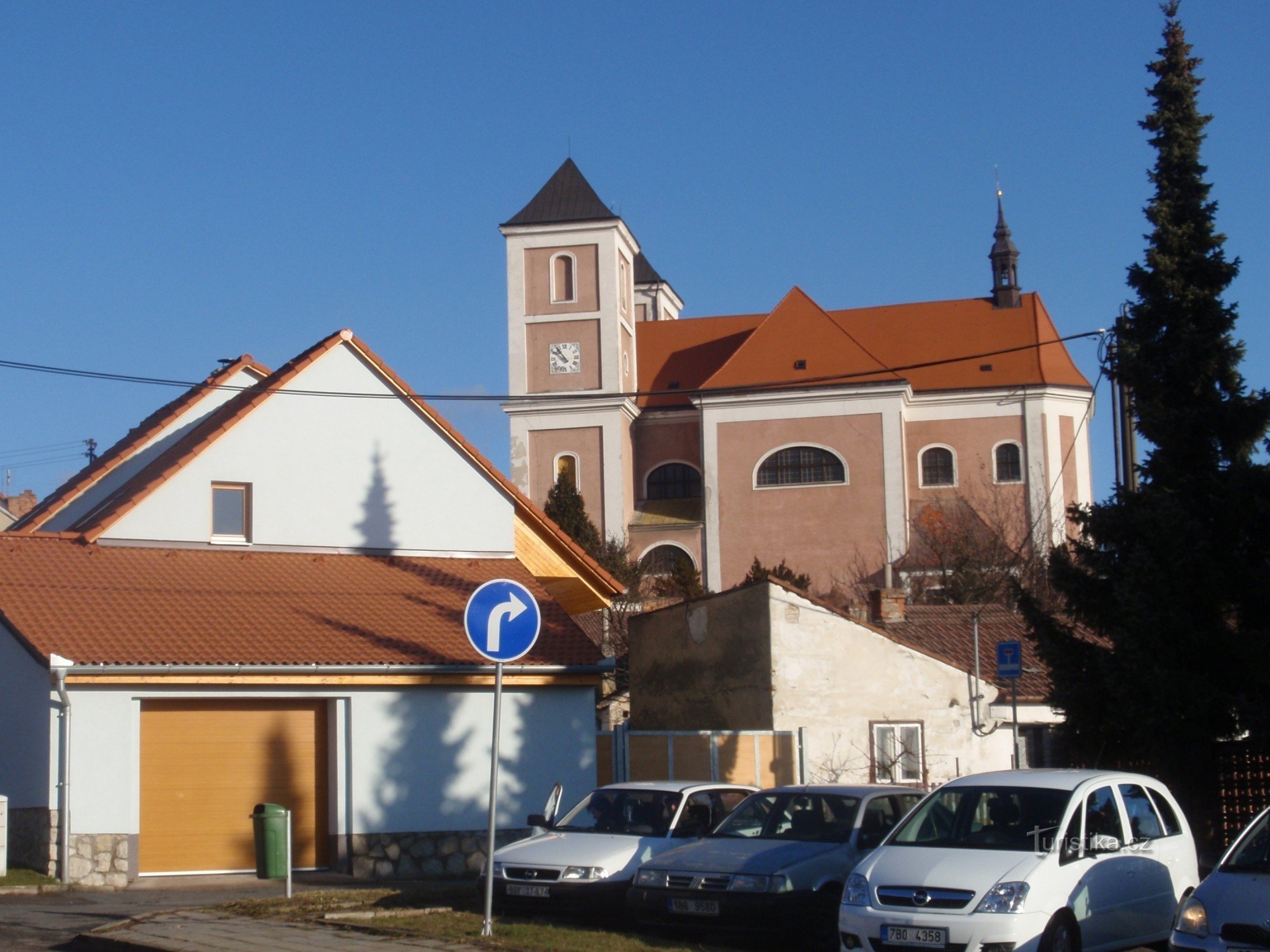 Fra Pozořice via Mokrau-Horákov til Lišně