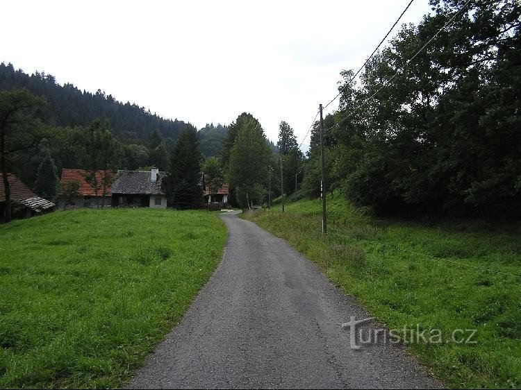 Von Ropička bis zum Wegweiser