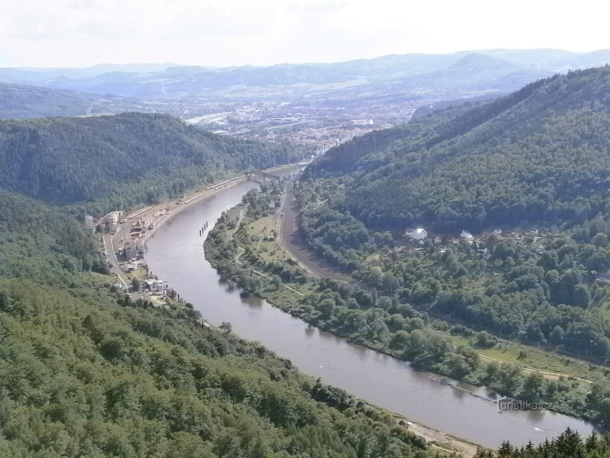 από το Pink Lookout