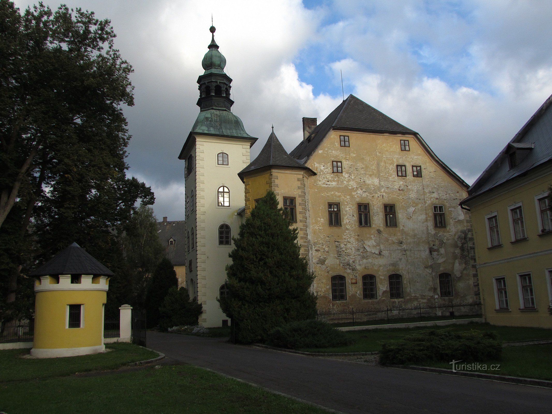 De Rýmařov al castillo de Janovice