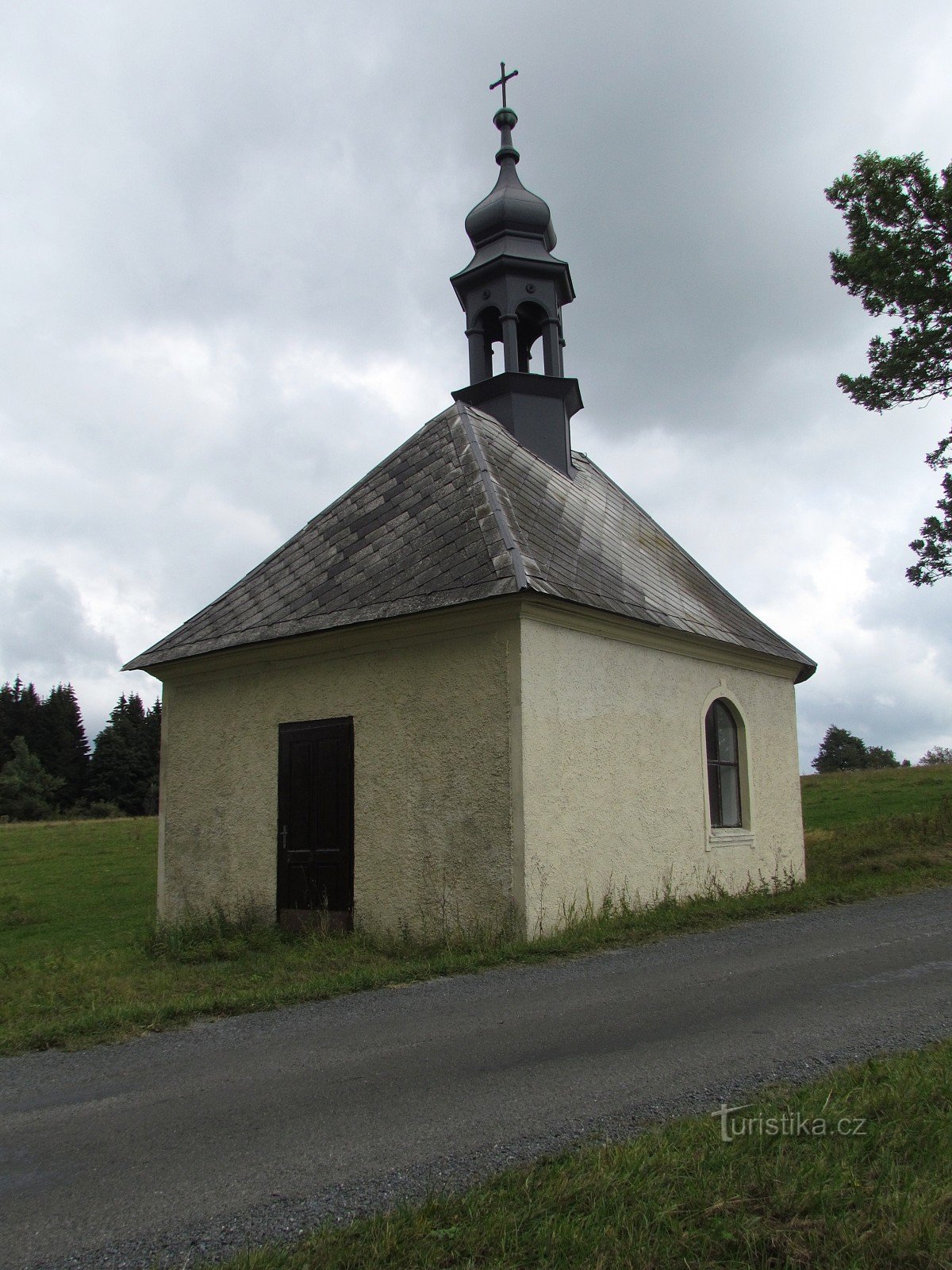 De la Rýmařov la Mazance, Maliník și stânci lângă Dobřečov - prima parte