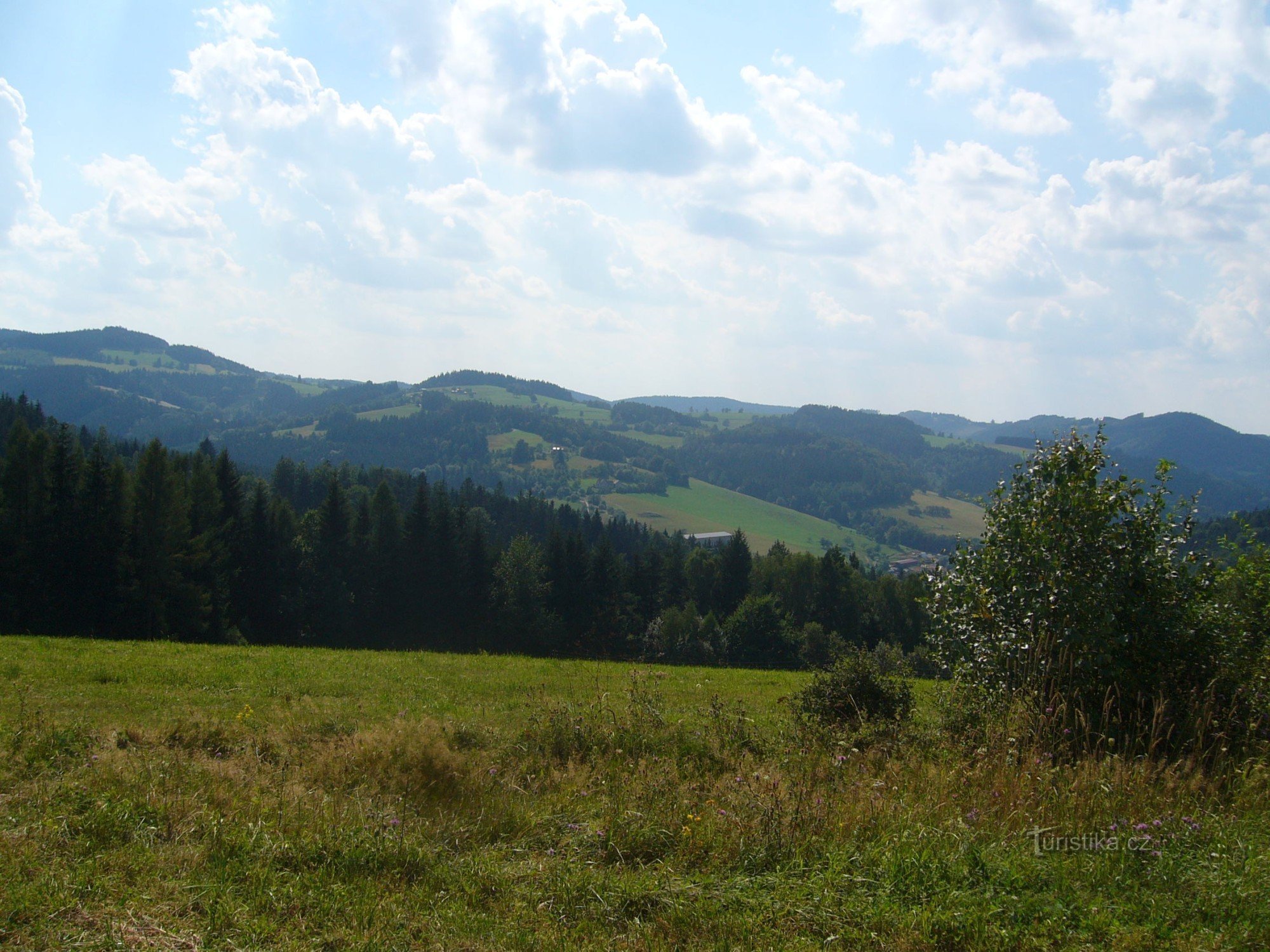 De Valašská Bystřice a Velká Lhota