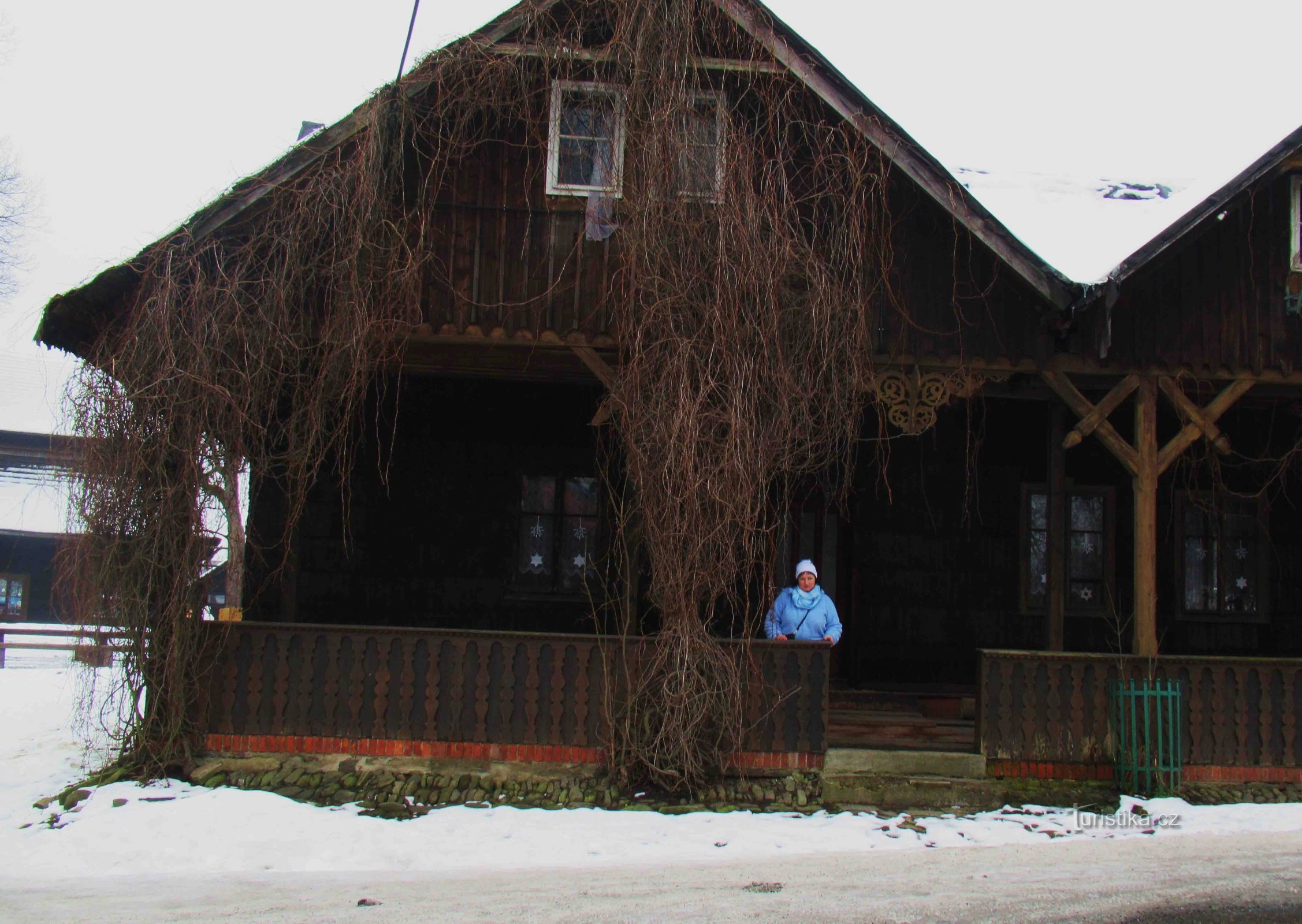 De Velké Karlovice à la vallée de Pluskovce