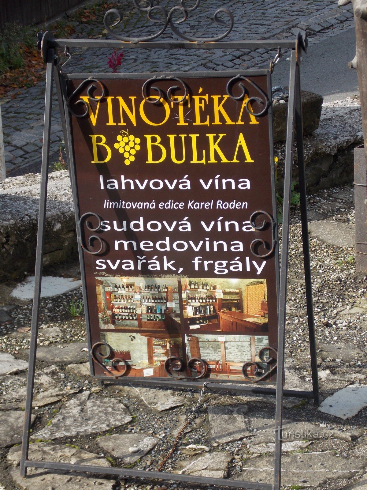 Para um bom vinho, vá à loja de vinhos Bobulka em Štramberk