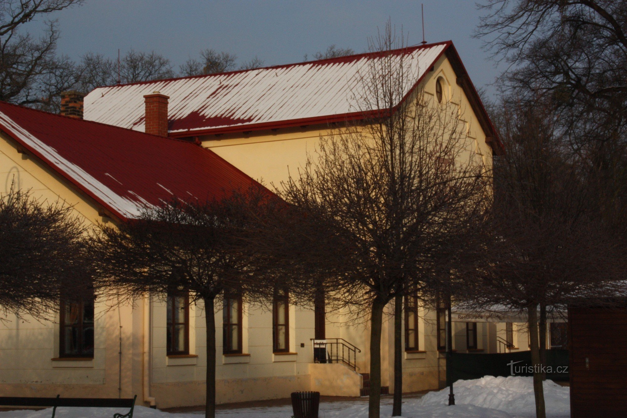 Hinter der Geschichte des Restaurants Michalov im gleichnamigen Park in Přerov