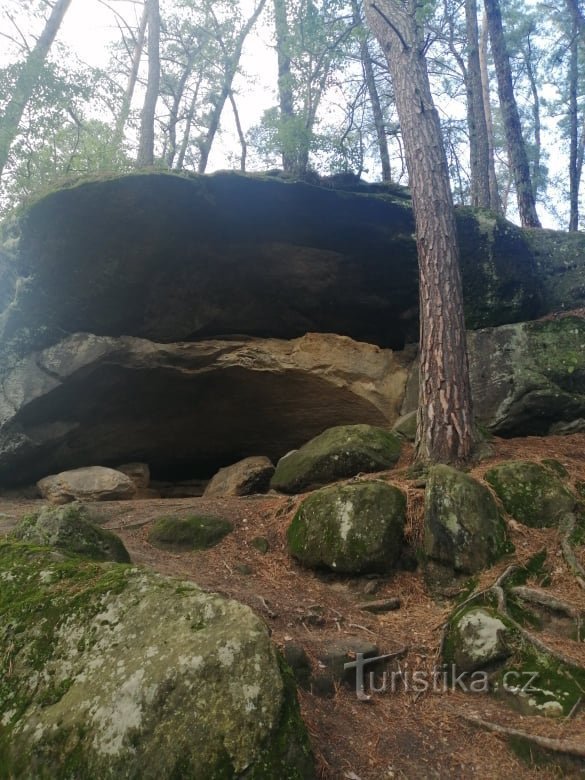 Hinter den schönen Aussichten und Felsen, rund um Drábské světniček