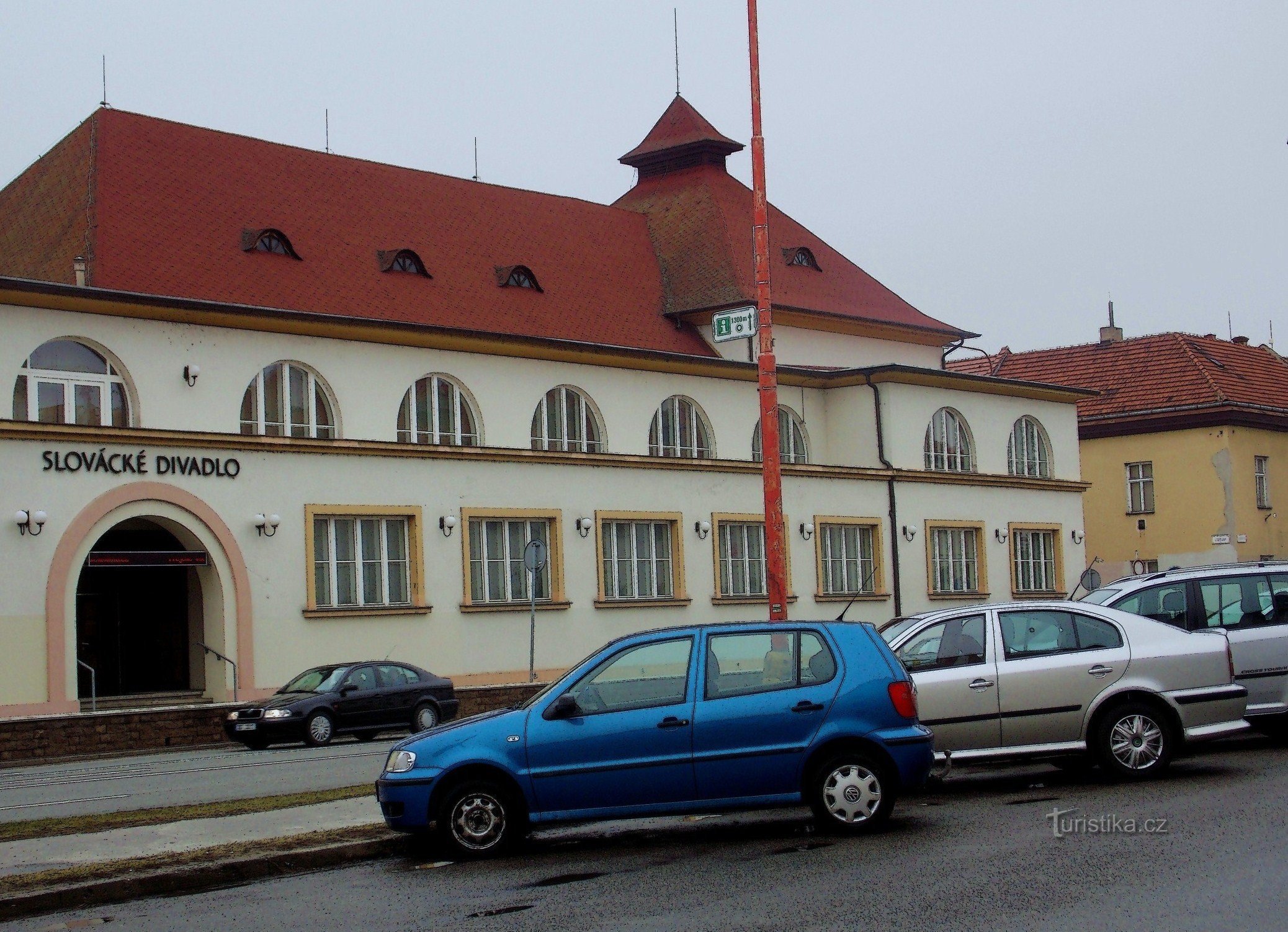 Для культури до Словацького театру в Ух. Градішти