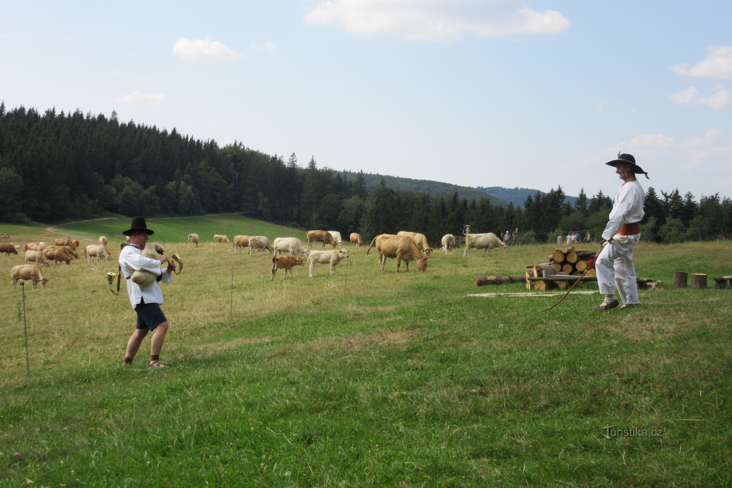 Iza portaša na Klapinovu