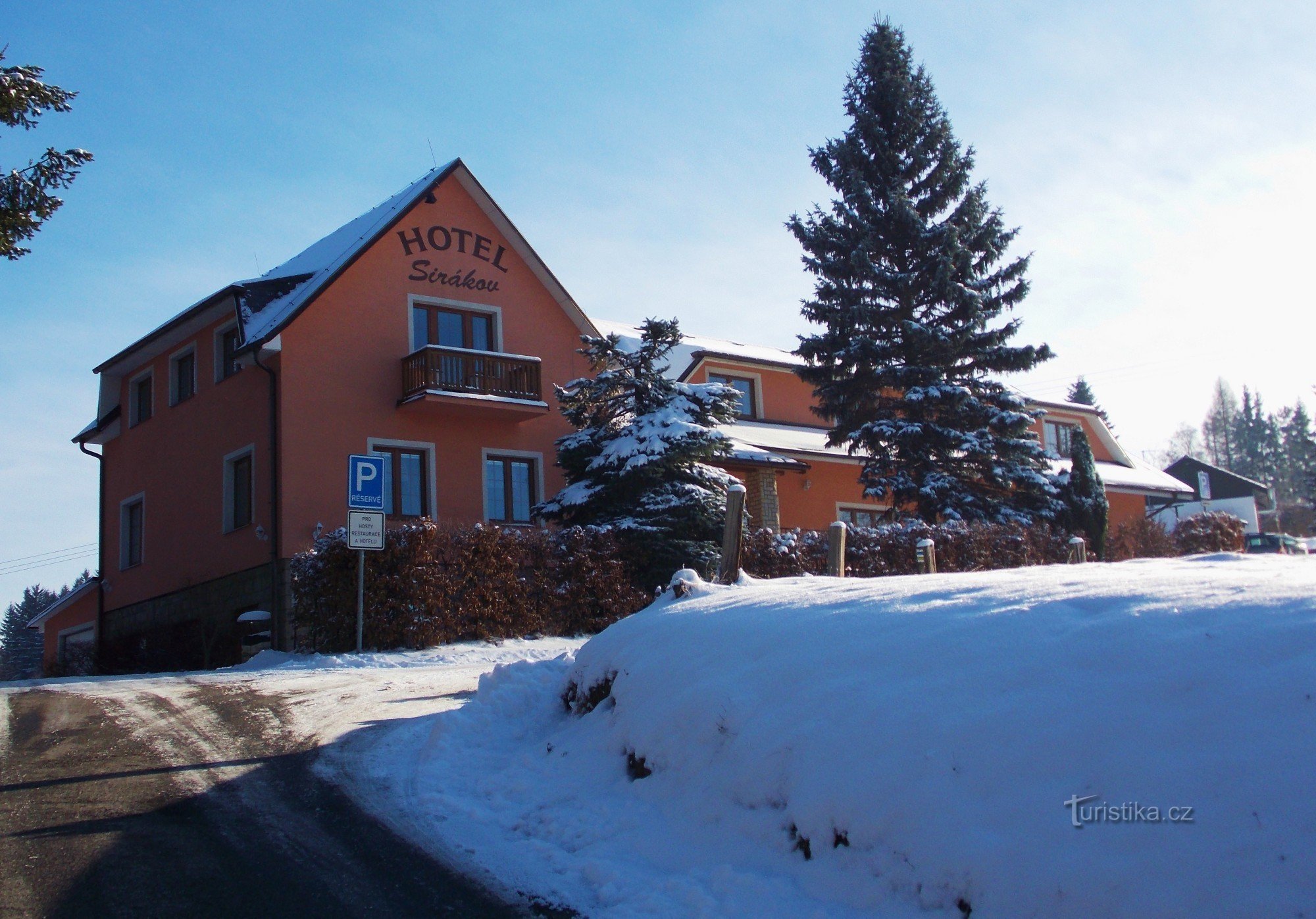 Nach dem ersten Schnee nach Syrákov und nach Jasenná