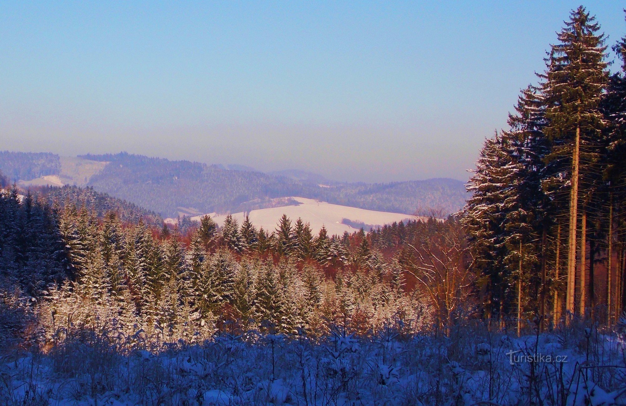 Nach dem ersten Schnee nach Syrákov und nach Jasenná