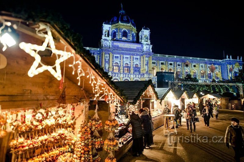 Pour l'ambiance de Noël à nos voisins