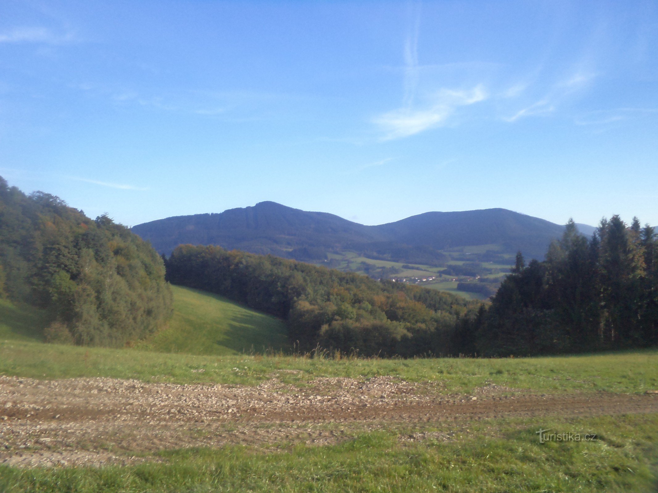 atrás da vista de Kozlovická hora