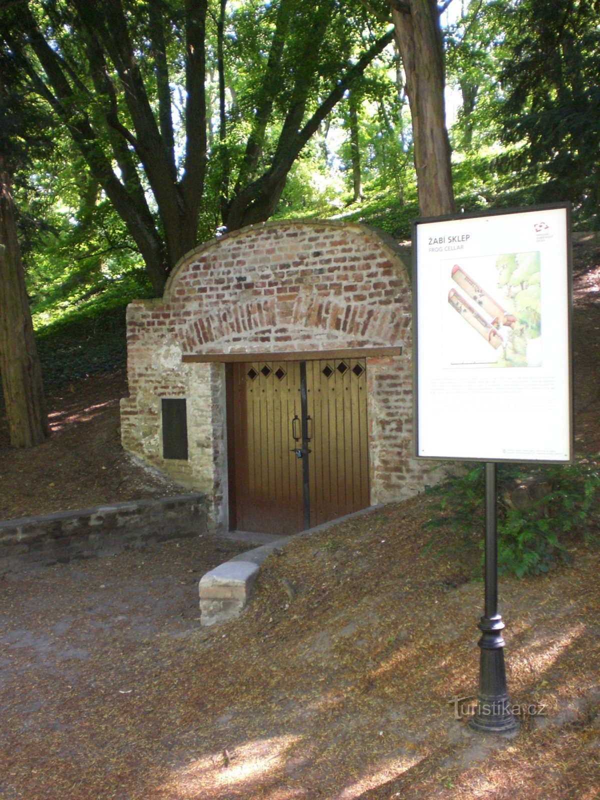 Froschkeller im Schlosspark