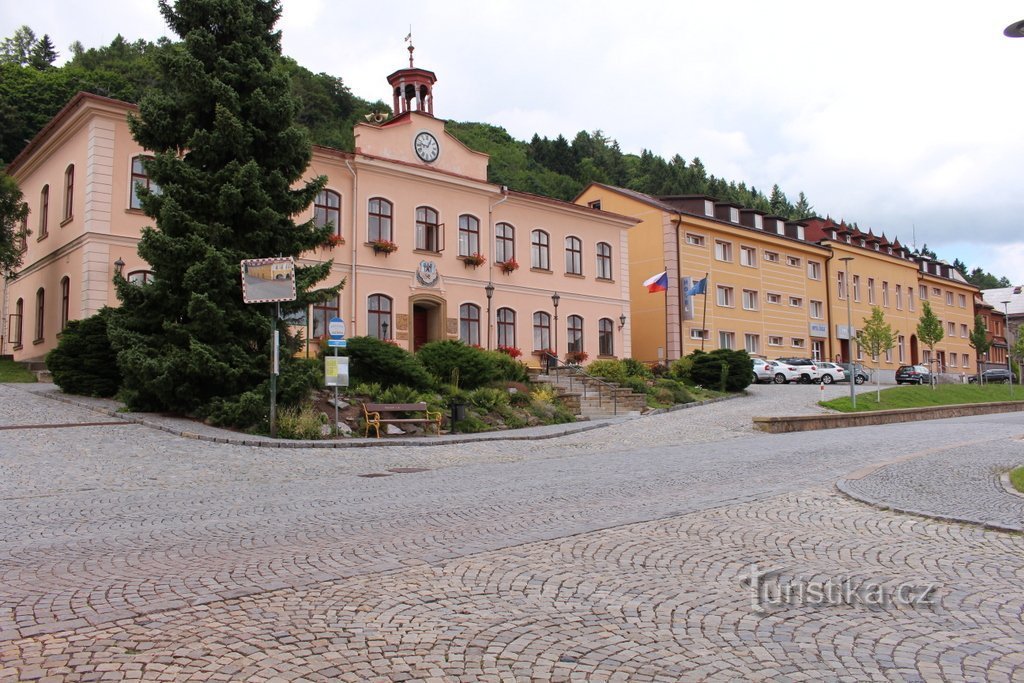 Žacléř, town hall