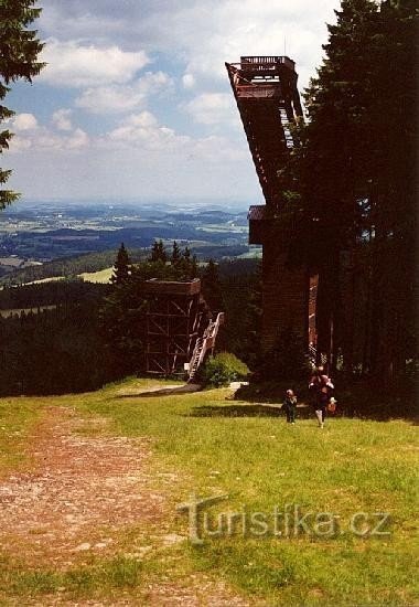 Zadov: Aussichtsturm auf der Skisprungbrücke