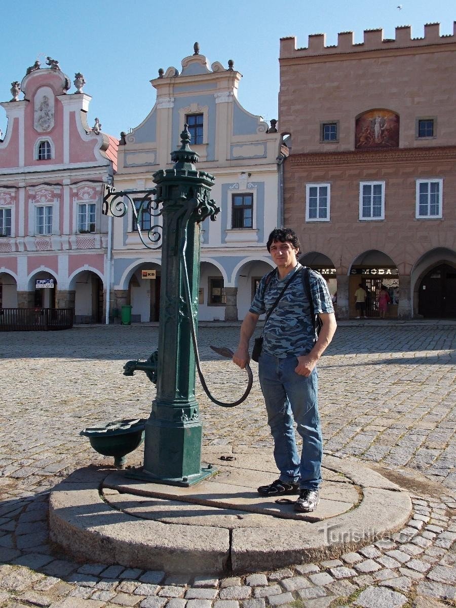 Zanimivost na trgu Telč