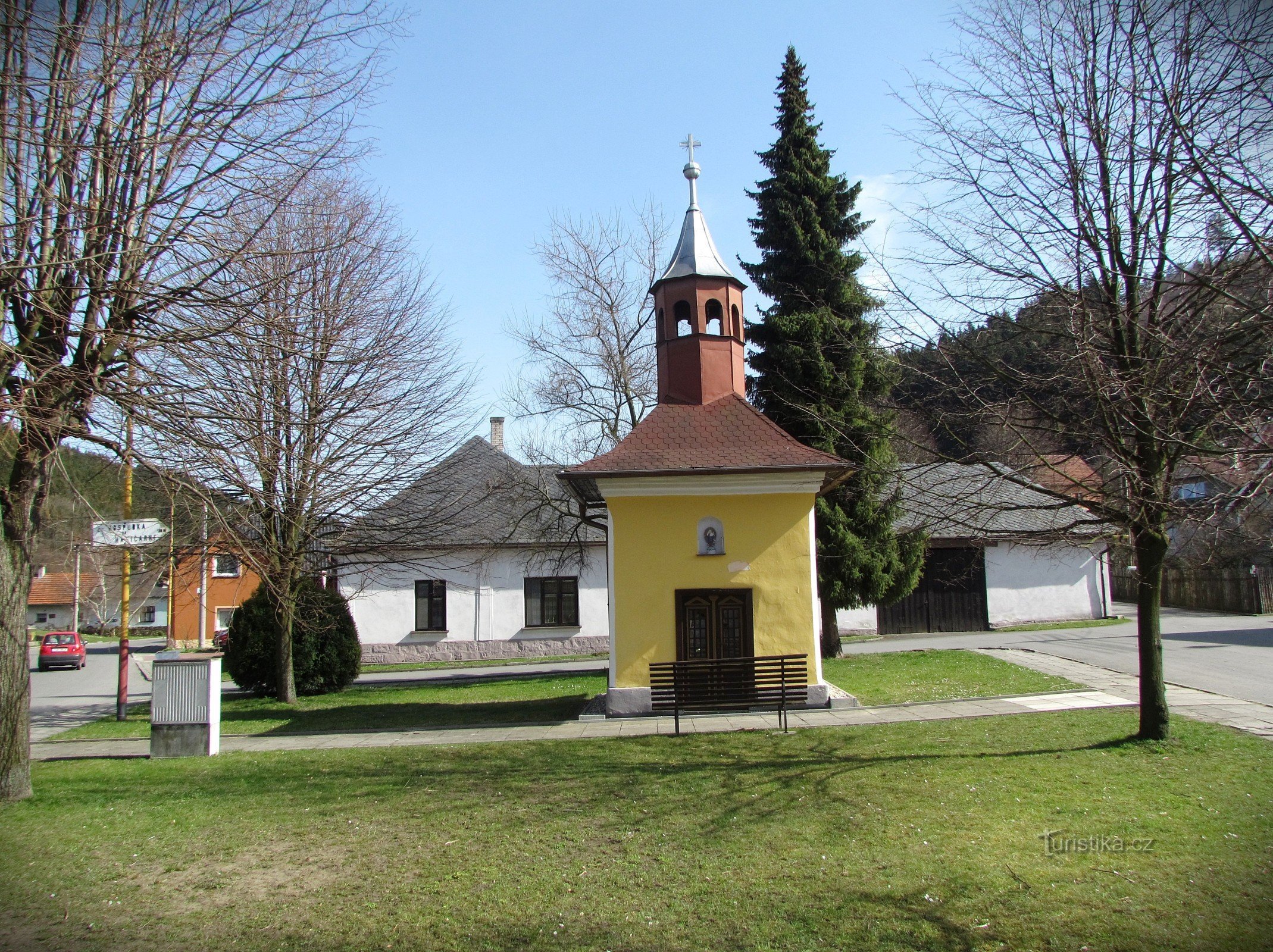 Sehenswürdigkeiten in Podhradní Lhota