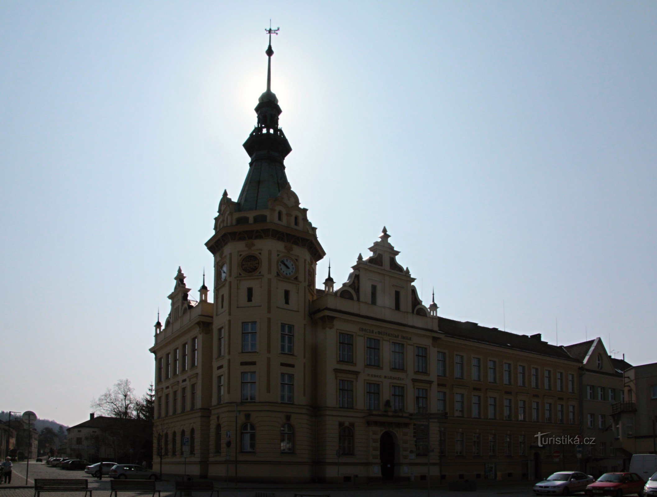 Elementary school HRONOV