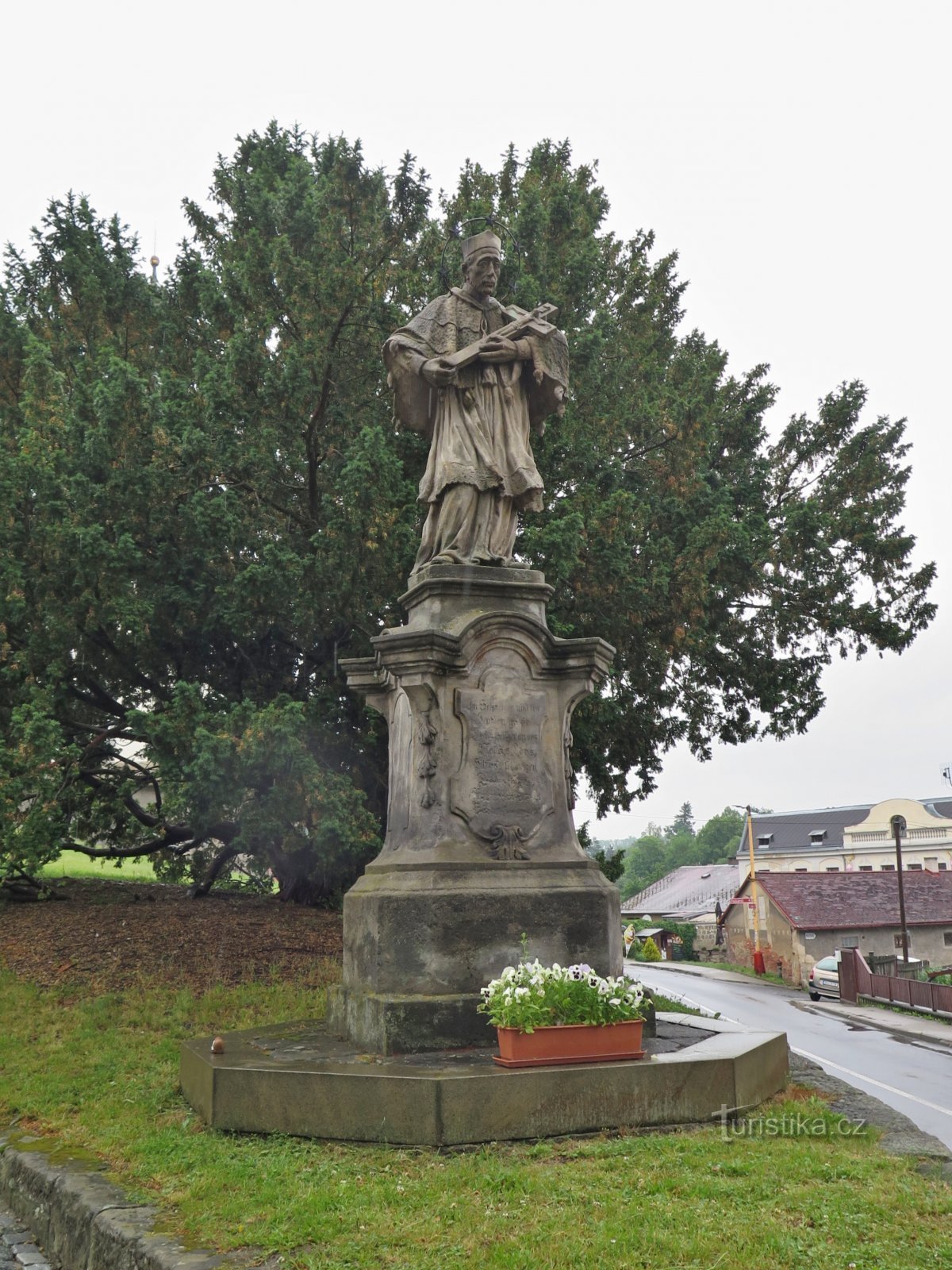 Compras - estátua de S. Jan Nepomucký