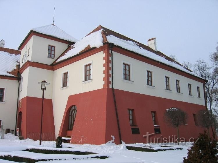 Kasteelgebouw herbouwd vanaf het oorspronkelijke fort
