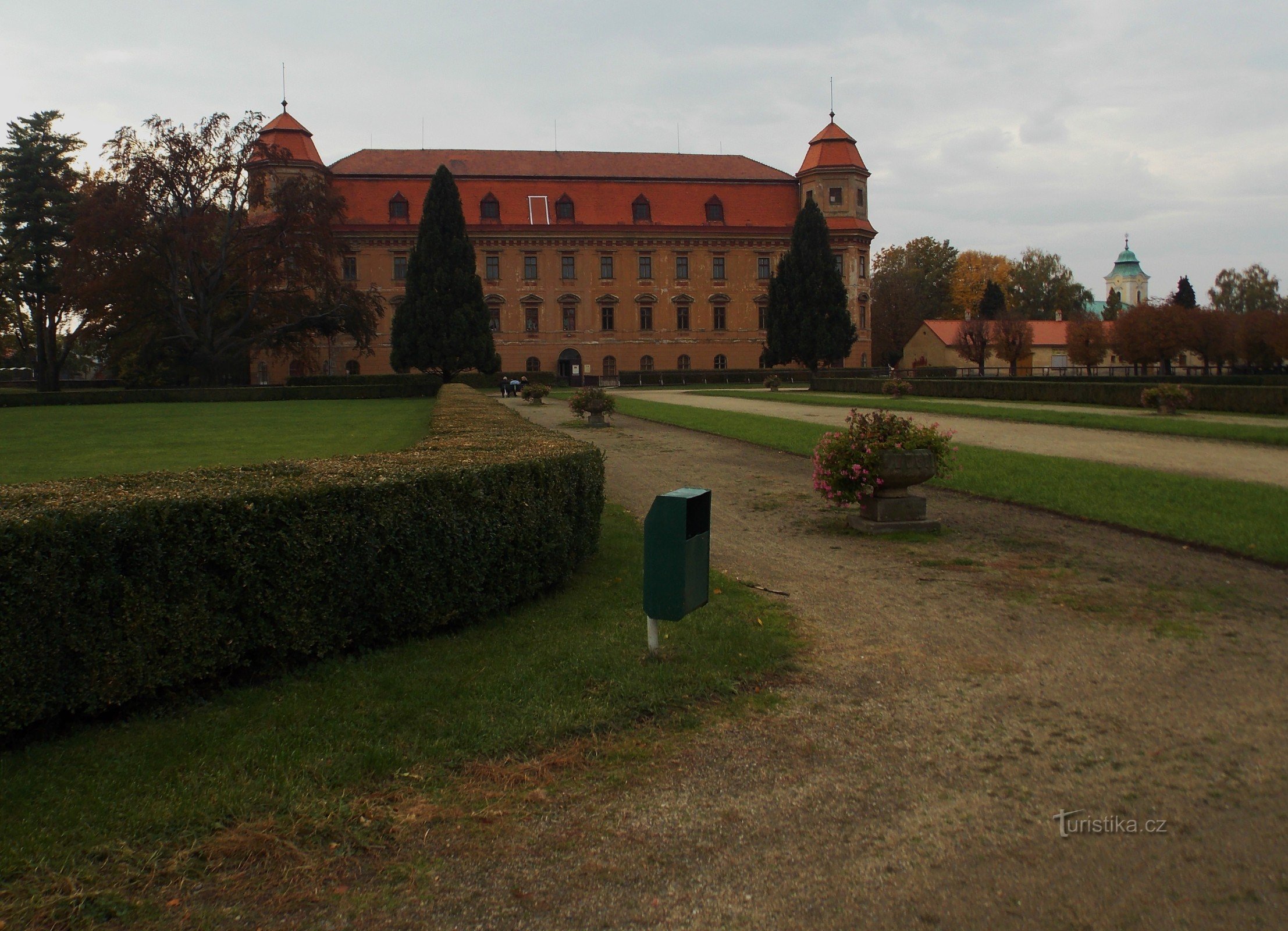 Khu vườn lâu đài ở Holešov